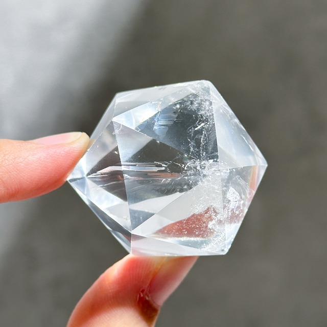 ミナスジェライス産クリアクォーツ 正二十面体83◇ Clear Quartz Icosahedron ◇ 天然石・鉱物・パワーストーン