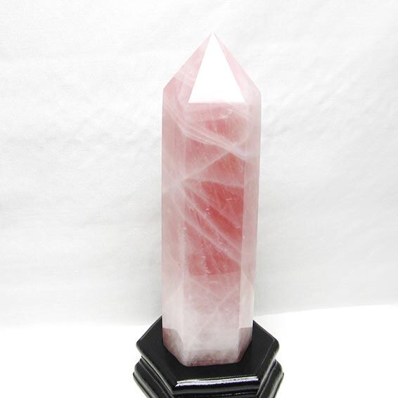 1.2Kg ローズクォーツ ポイント 六角柱 台座付属 一点物 152-2574