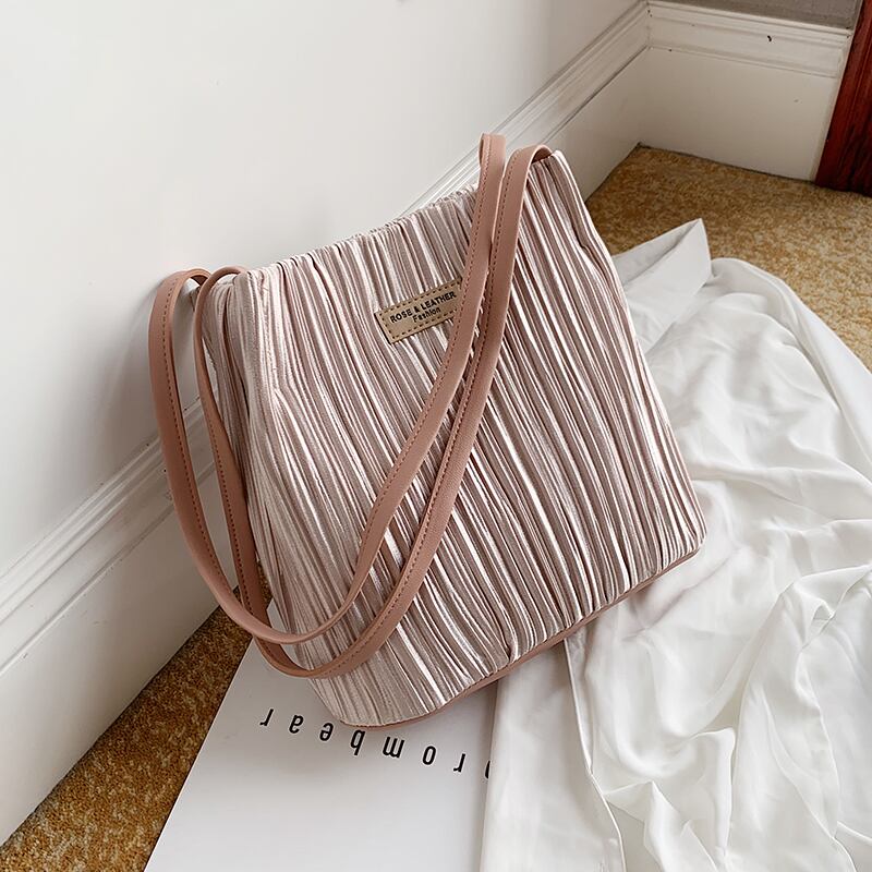 夏の小さなバッグ女性バッグ2020新しいトレンディな野生のカジュアルショルダーバッグネット赤ファッションシンプルなバケットバッグ Tiancai_Wing_Bag3139267