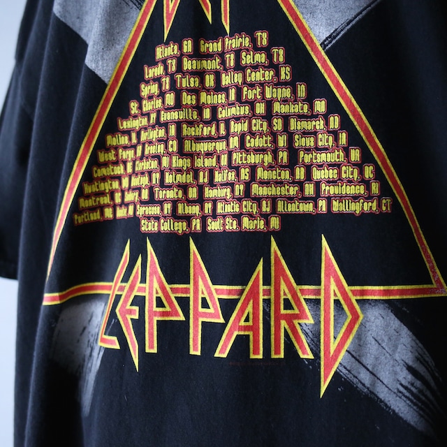 "DEF LEPPARD" XXL over silhouette front and back print tee