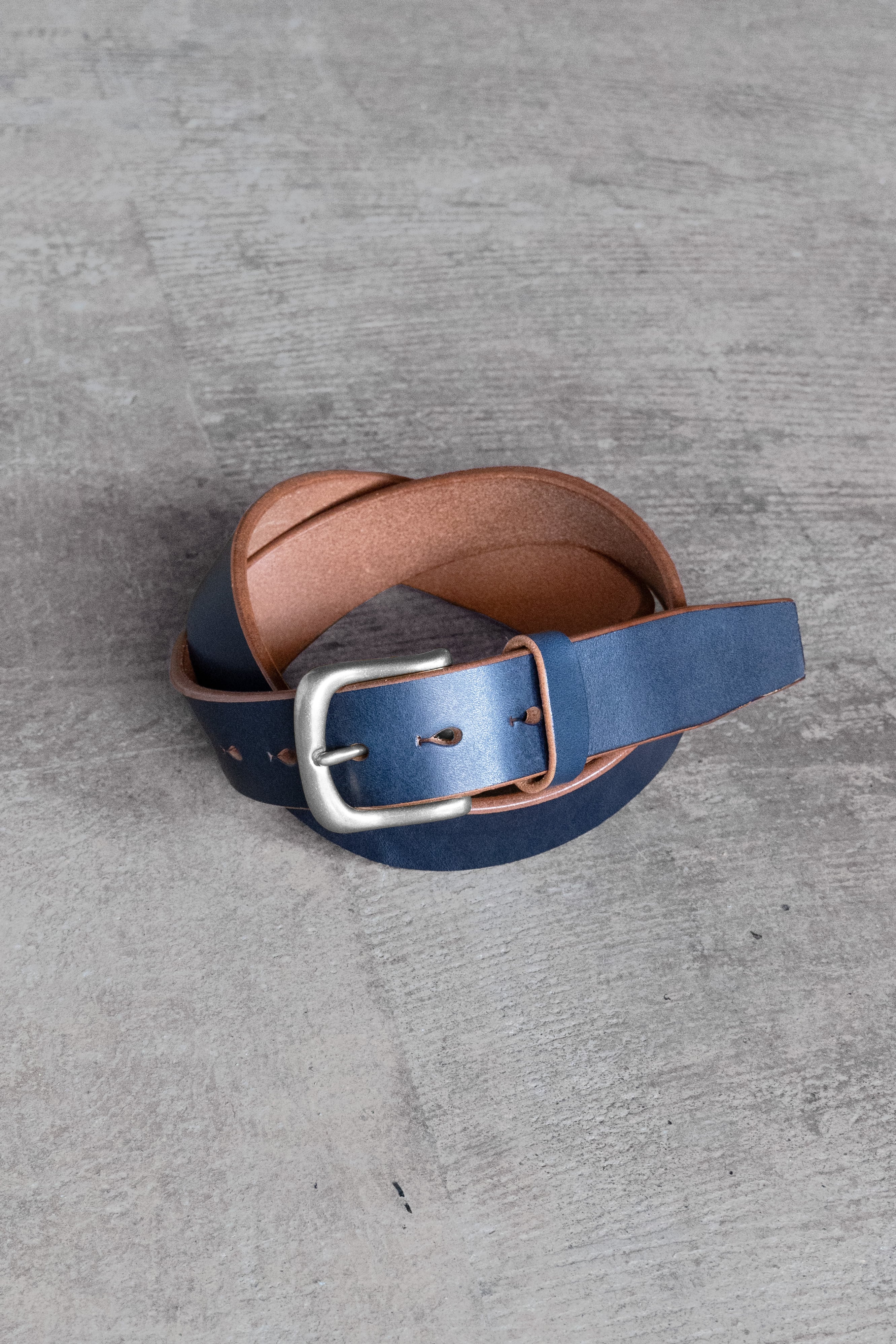 NAVY / 幅35mm ハーネスレザーベルト 02 / 丘染め【送料無料】 | 高級