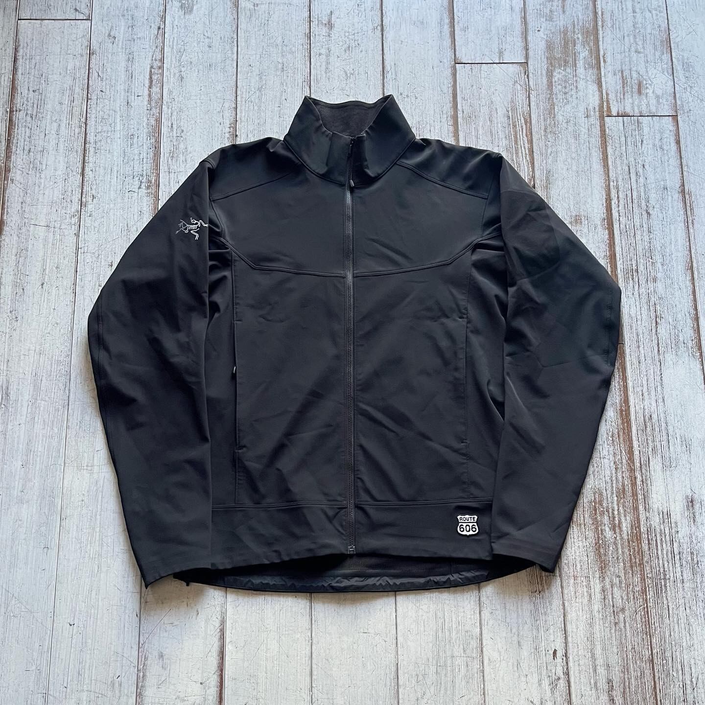 アークテリクス イプシロンltフーディー S 黒 ARC'TERYX EPSILON LT