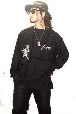 Decay Art Docked Sweat