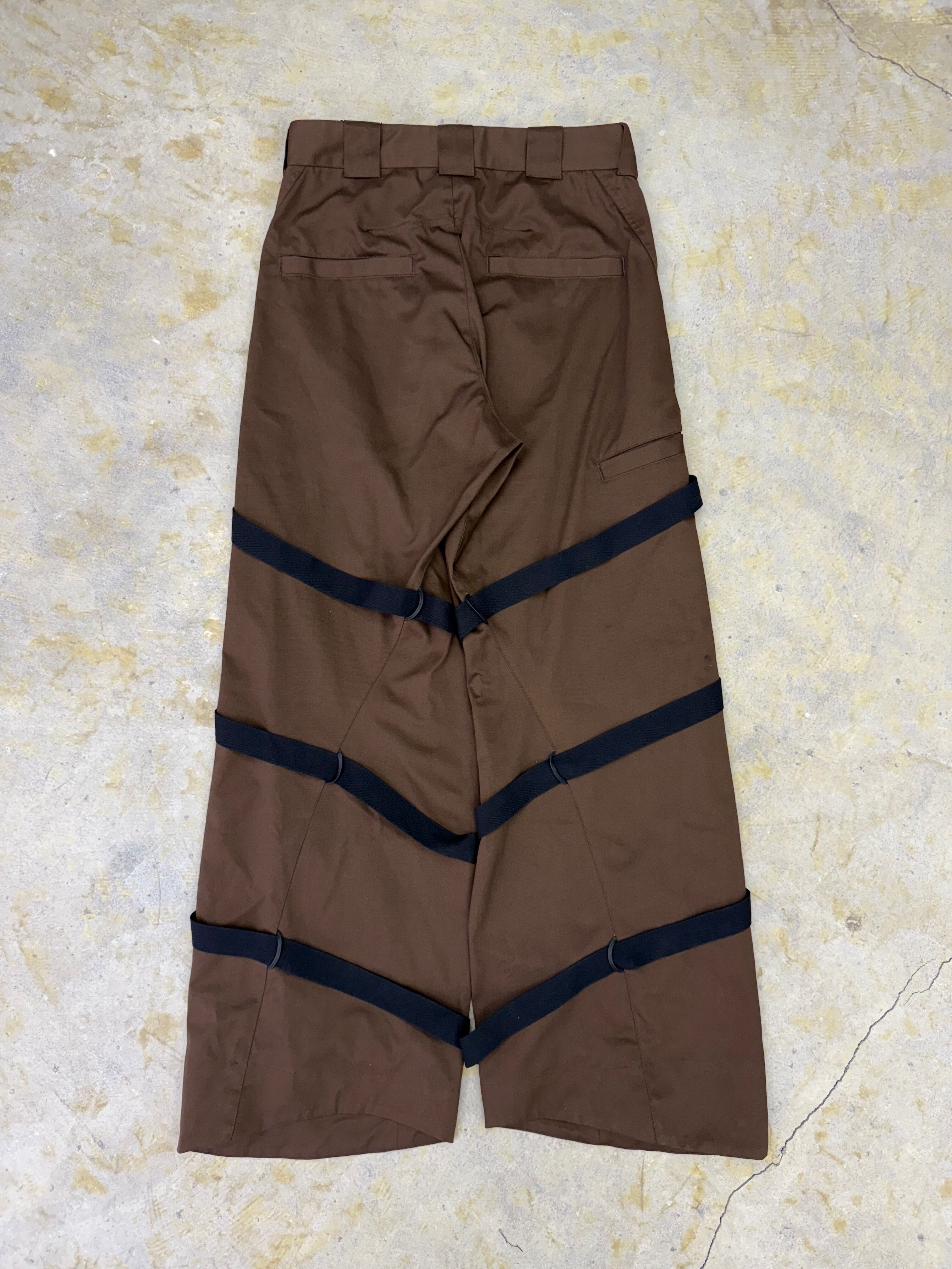 YUKI HASHIMOTO | TWISTED BONDAGE WORK PANTS | BROWN | HOWDAY