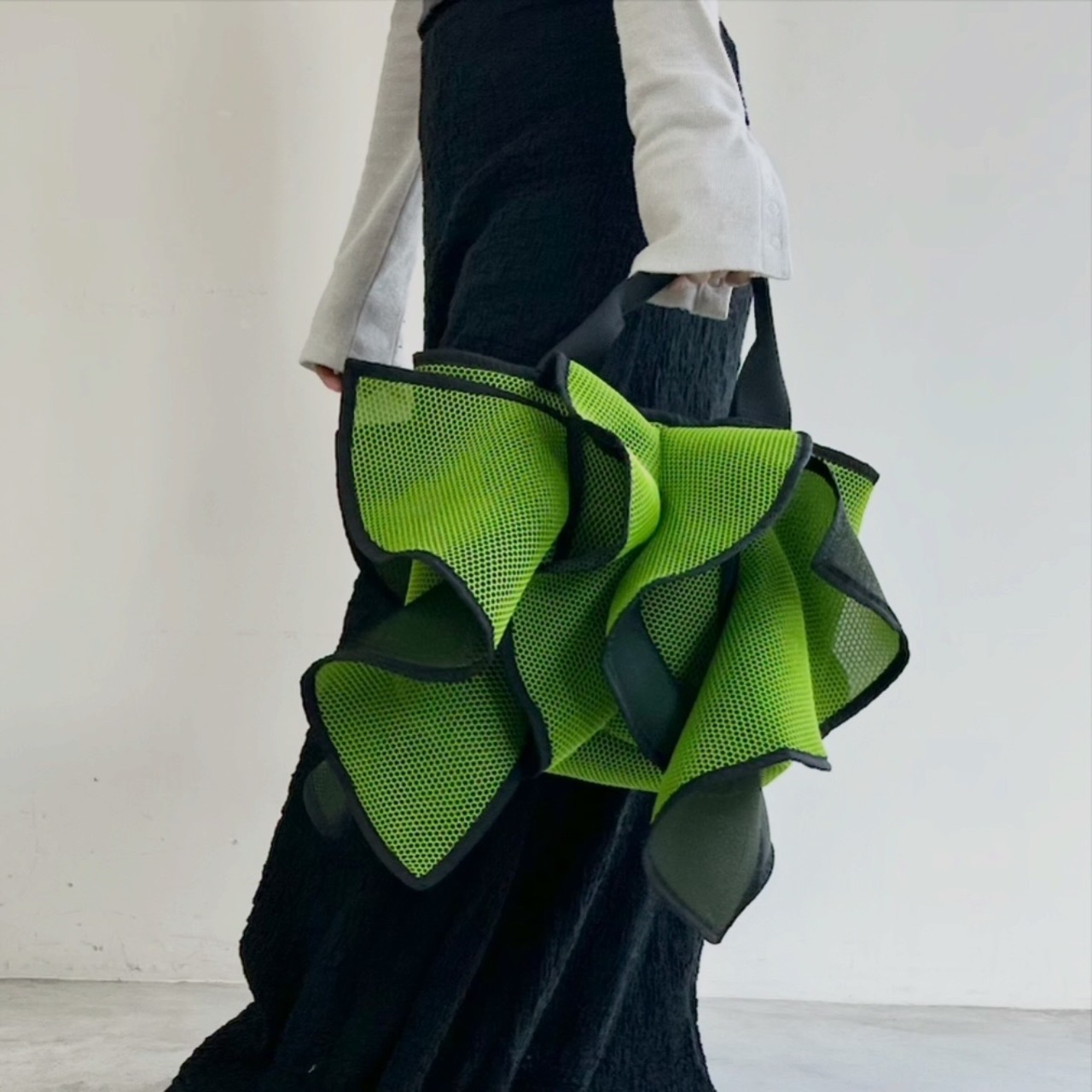 アンバサンド Ampersand Wmesh frill tote bag