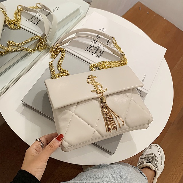 オールマッチチェーンスモールバッグ女性バッグ2020新しいトレンディなファッションウエスタンスタイルのワンショルダーメッセンジャーバッグネット赤い封筒小さな正方形のバッグ Tiancai_Wing_Bag2797062