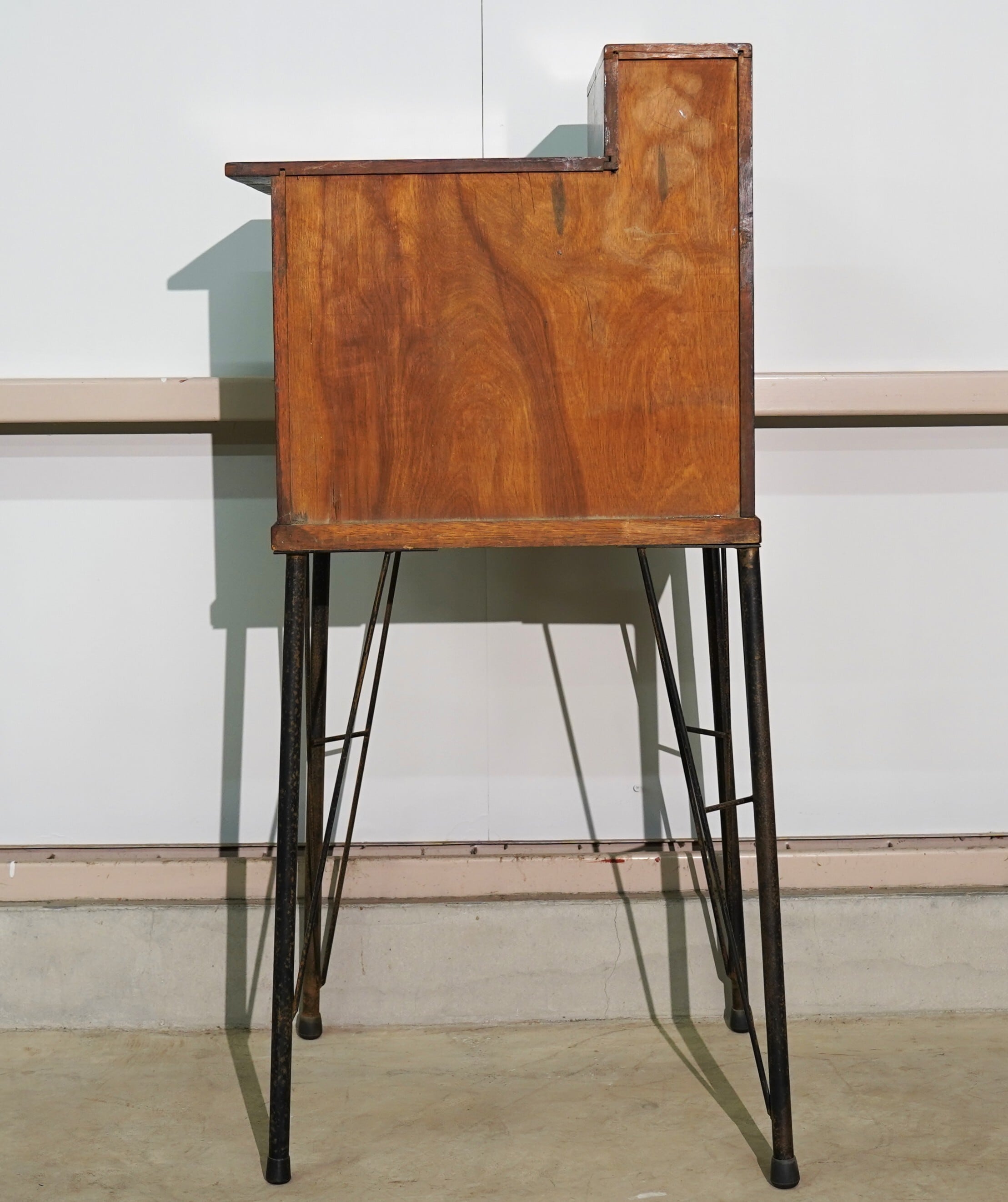 レコードラック キャビネット 収納 アイアンレッグ付き 木目調 44.9cm