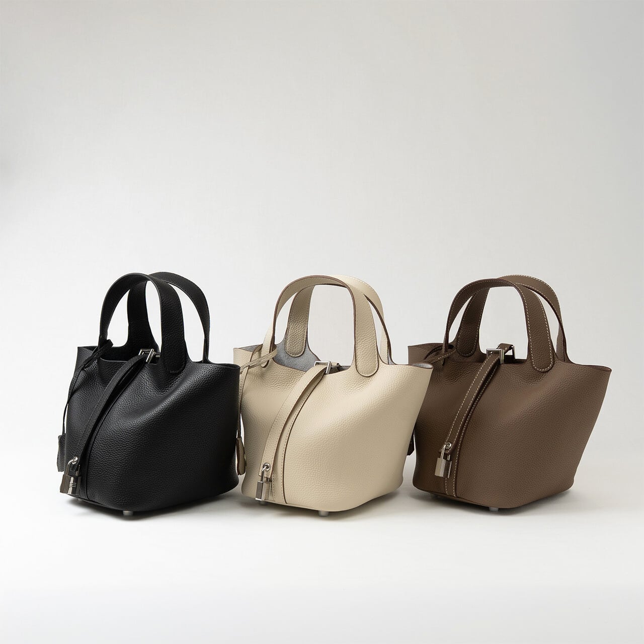 Simple Bucket Bag〈Mサイズ〉【シンプル・バケットバッグ M】