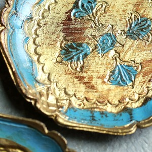 イタリアから届いた、ブルーが鮮やかなコースター