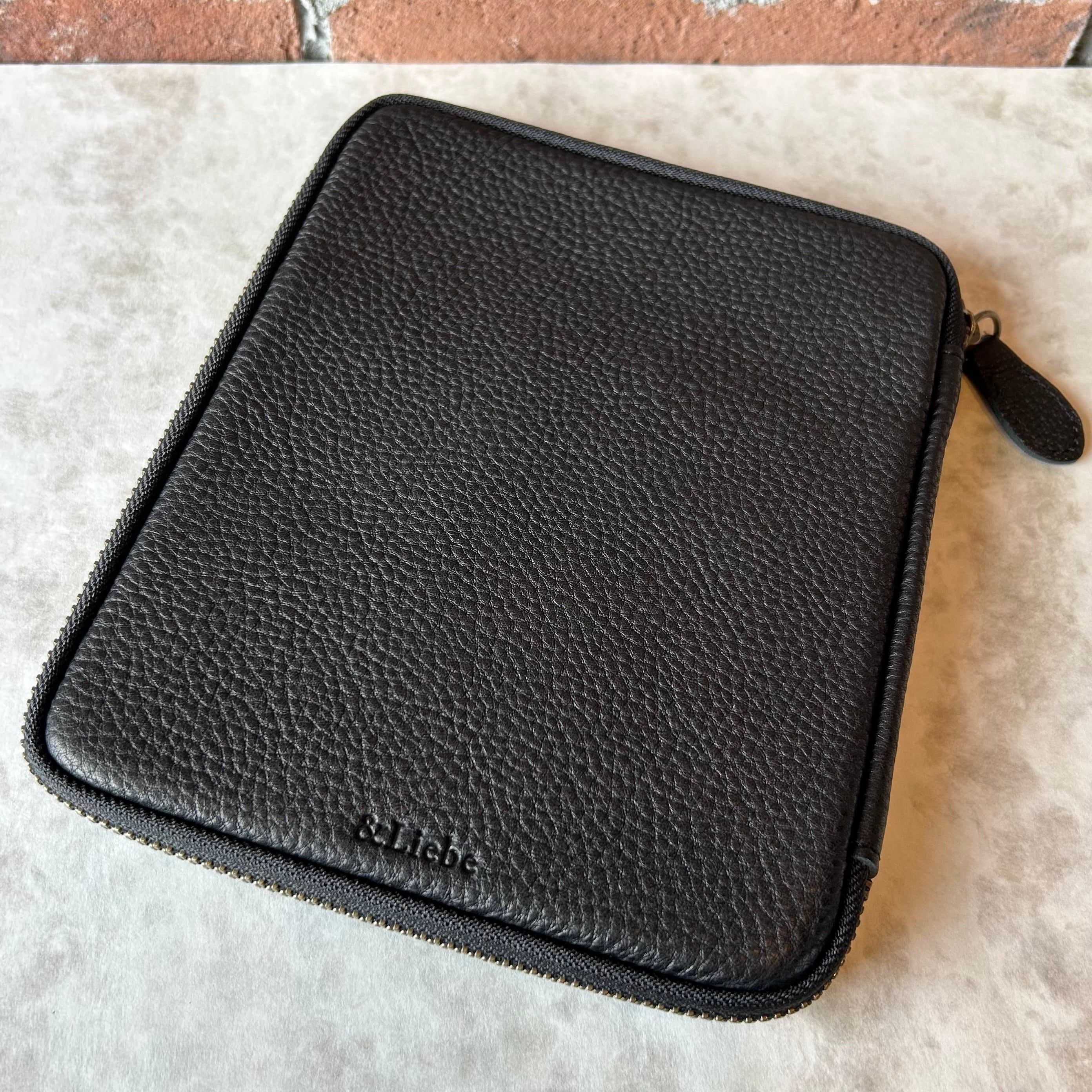 ＆Liebe「開くたび、ときめく 文具ポーチ（ぺブルヌメ革）」／5本差し