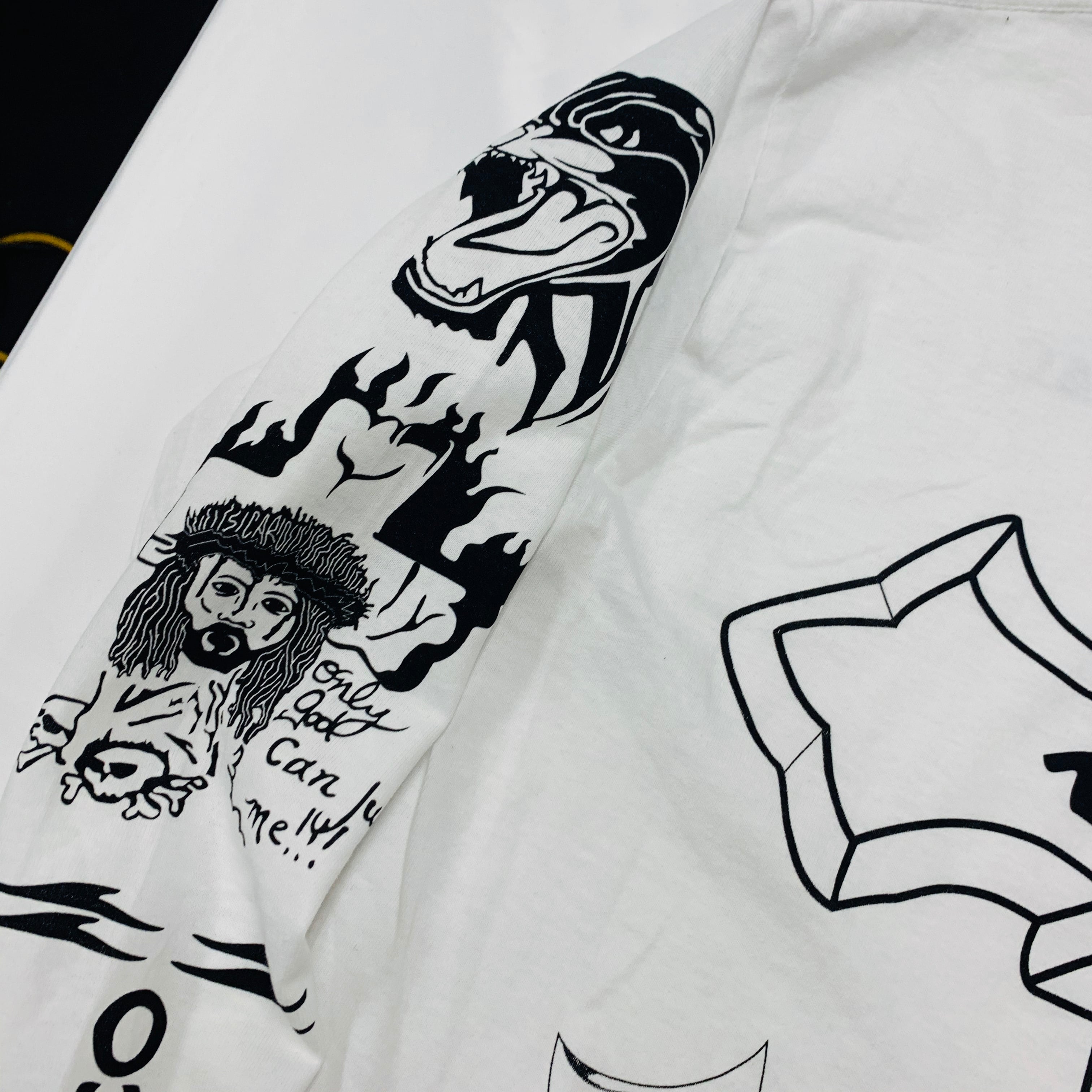 2PAC_TATOO LONGTEE(WH) | SICARIO CARTEL