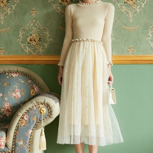 ワンピース レディース 送料無料 おしゃれワンピース カラバリ2色 ブラック オフホワイト 黒 白 サイズ3展開 S M L ミモレ丈 長袖 レーススカート ニットワンピース スリム 大人 異素材ミックス きれいめ おでかけ 通勤 休日 ママ友ランチ ランチ 公園デビュー 20代 30代 40代 幅広い年代 長袖ワンピース 異素材ワンピース ロングワンピース 春 秋 冬 着回し デート ディナー 二次会 パーティー