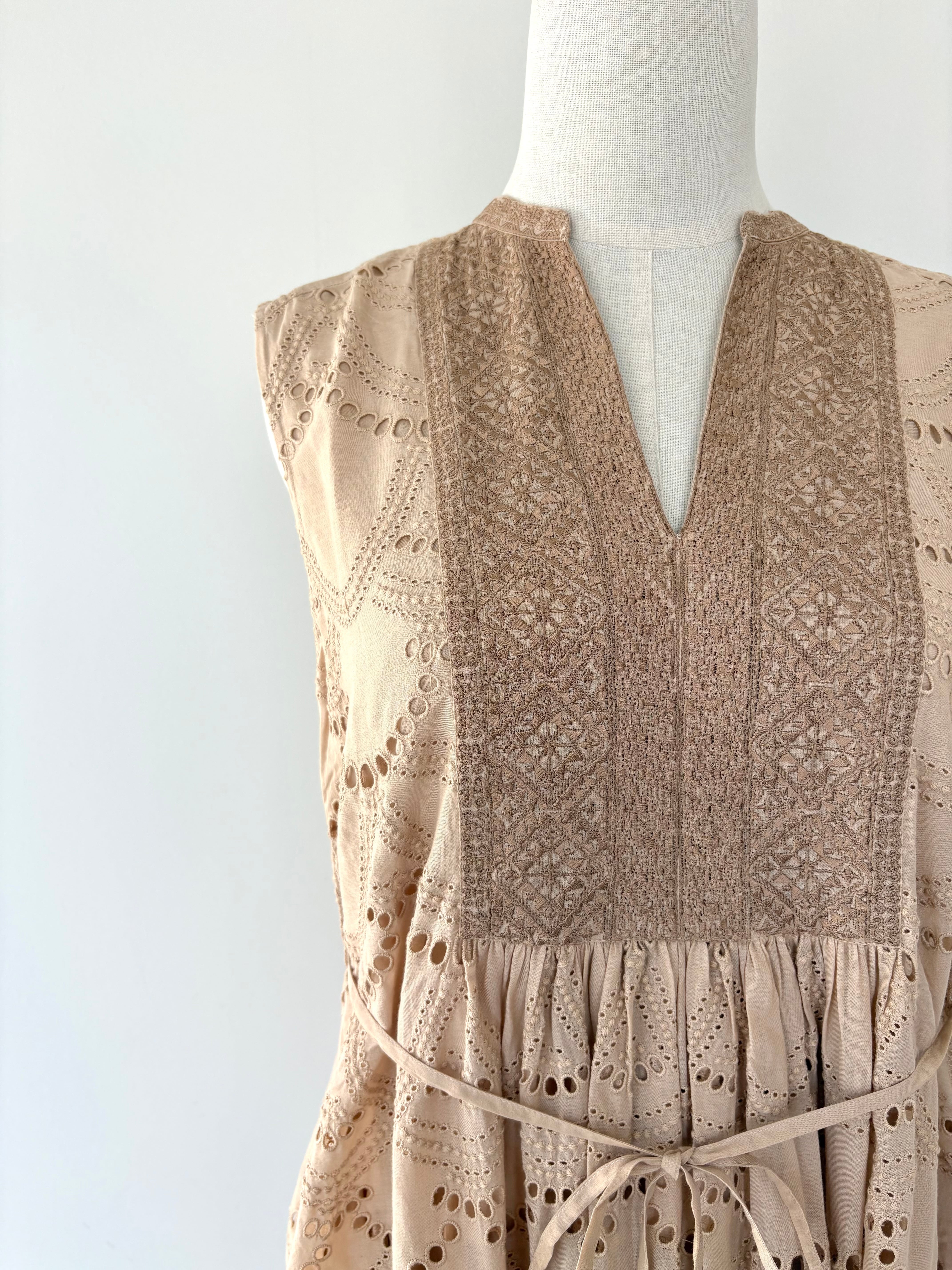 ne Quittez pas Cotton Voile Dot Hemla No Sleeve Dress 010500CB2 | KOKO