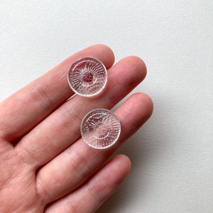 〈最終入荷〉クリアドーナツ型格子柄2穴ボタン　※セール対象外