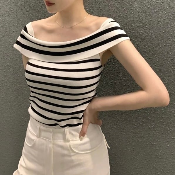 オフショルフィットトップス