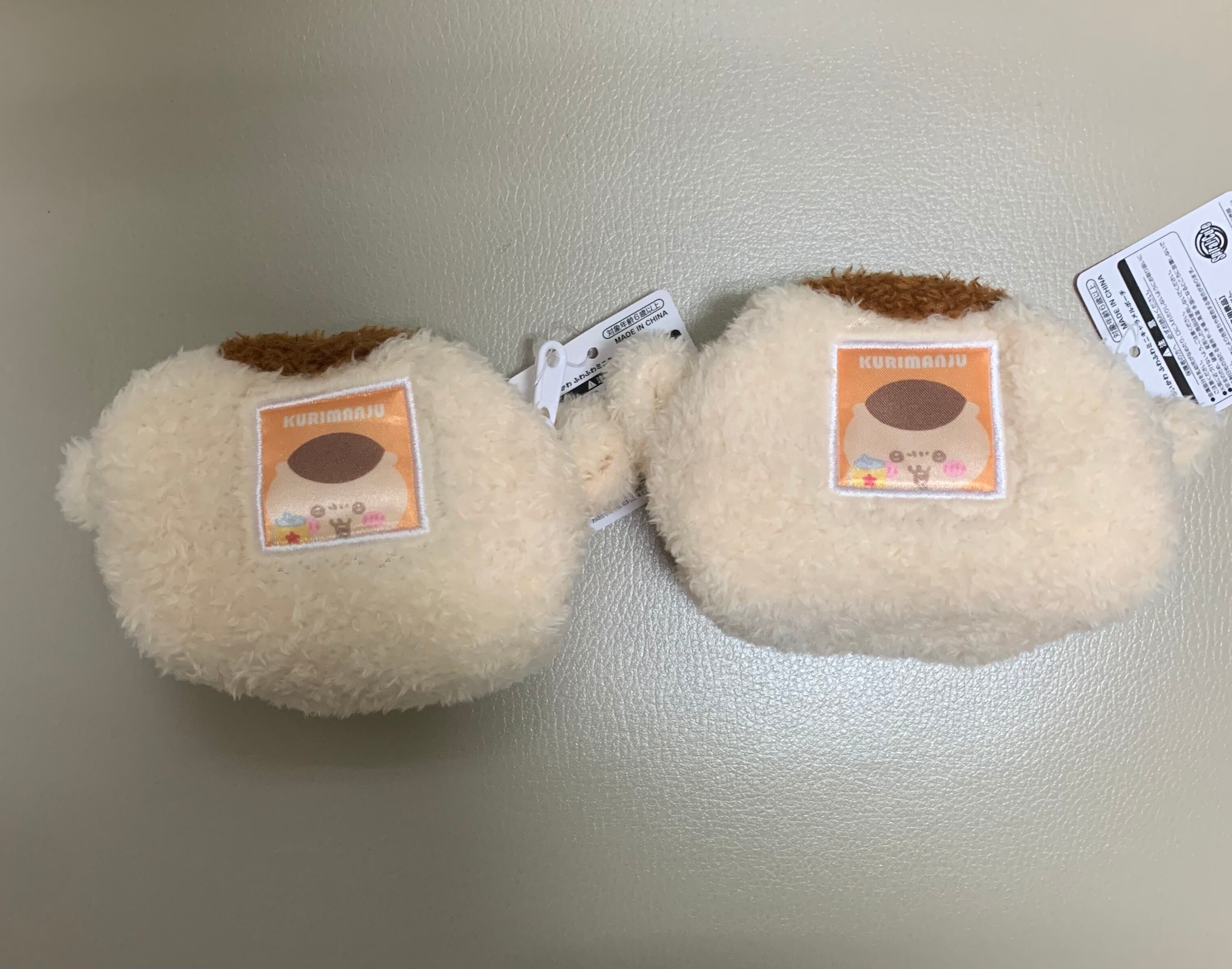 ちいかわ ふわふわミニキャラメルポーチ モモンガ④ 塗り ちいかわ ふわふわミニキャラメルポーチ モモンガ④ 塗り