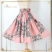 フラダンス 衣装 パウスカート ピンク系 ハワイアンプリント ハワイアン アロハ フラ ダンス レッスン 練習 華やか 鮮やか かわいい おしゃれ シングル スカート フレア 軽やか ふんわり 淡色 グレイ系 ホワイト系 ピンク 灰色 白 フラダンス衣装 ハワイアンスタイル かわいいスカート 練習用 衣装スカート おしゃれ服 女性用ダンススカート 軽やかなデザイン パウスカートピンク ハワイアンデザイン フリルスカート シンプルスタイル ダンスレッスン着