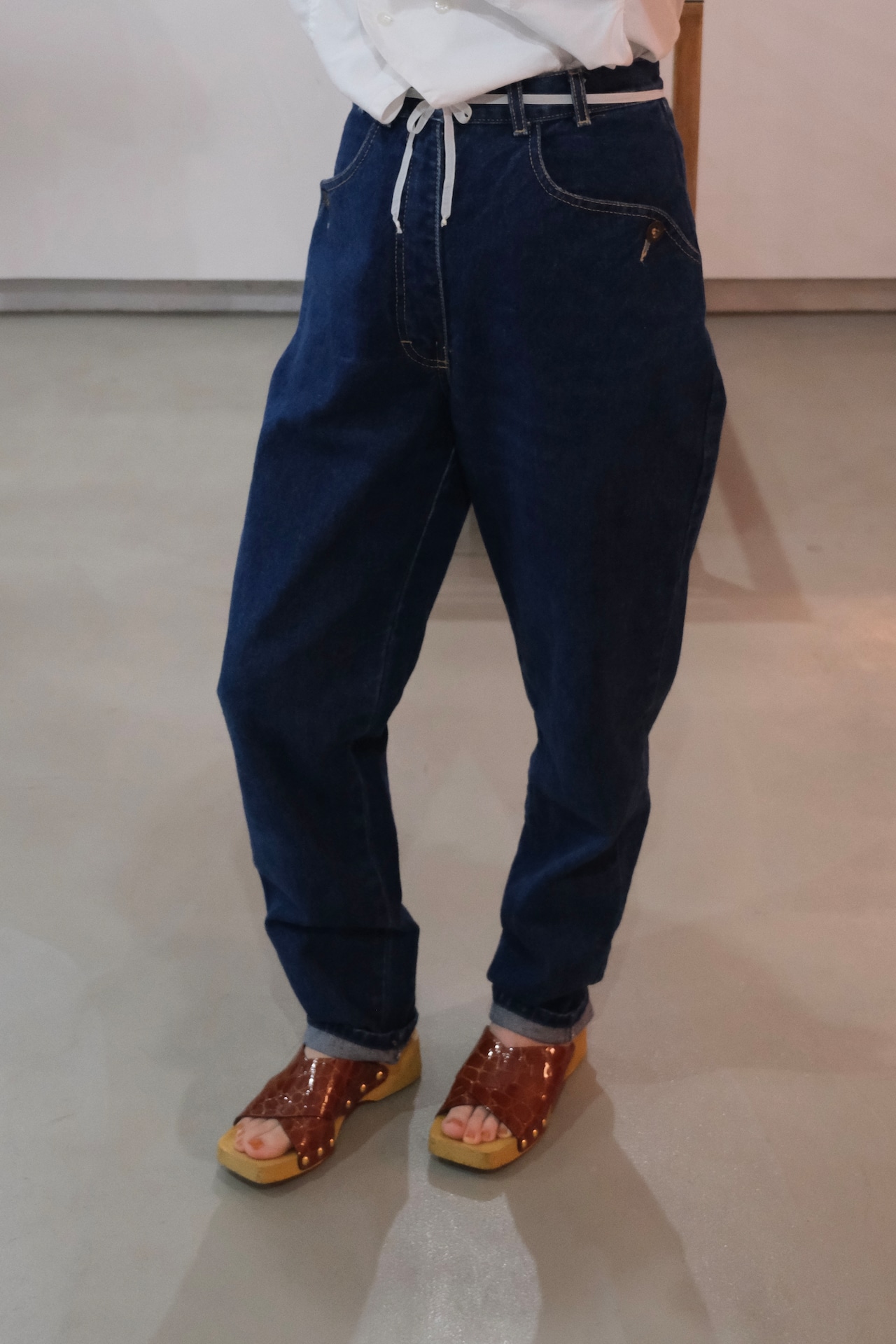 VERY NICE high waist tapered denim pants