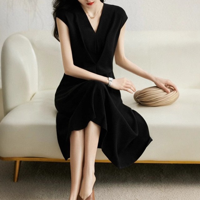 V neck elegant sleeveless swing middle dress