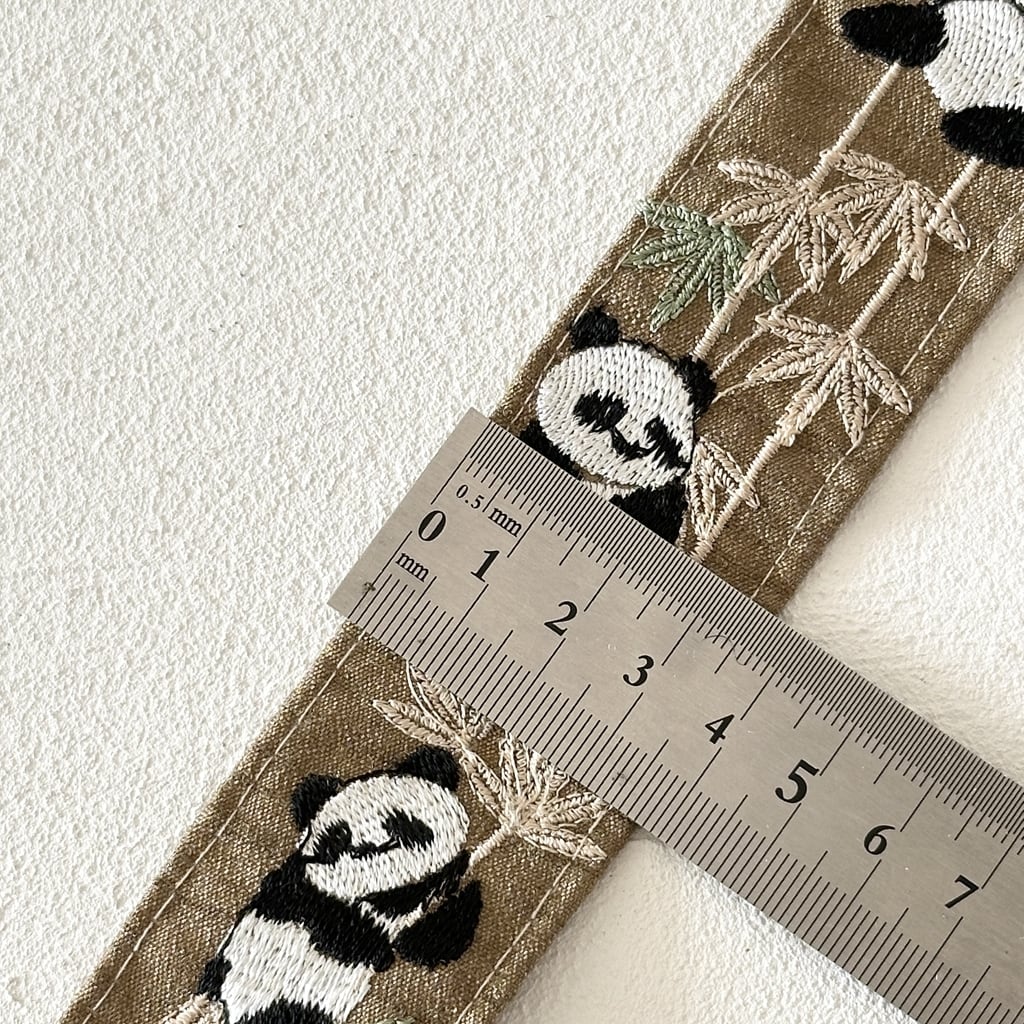 パンダ [布カーキ] インド刺繍リボン 3364 | インド刺繍リボン専門店