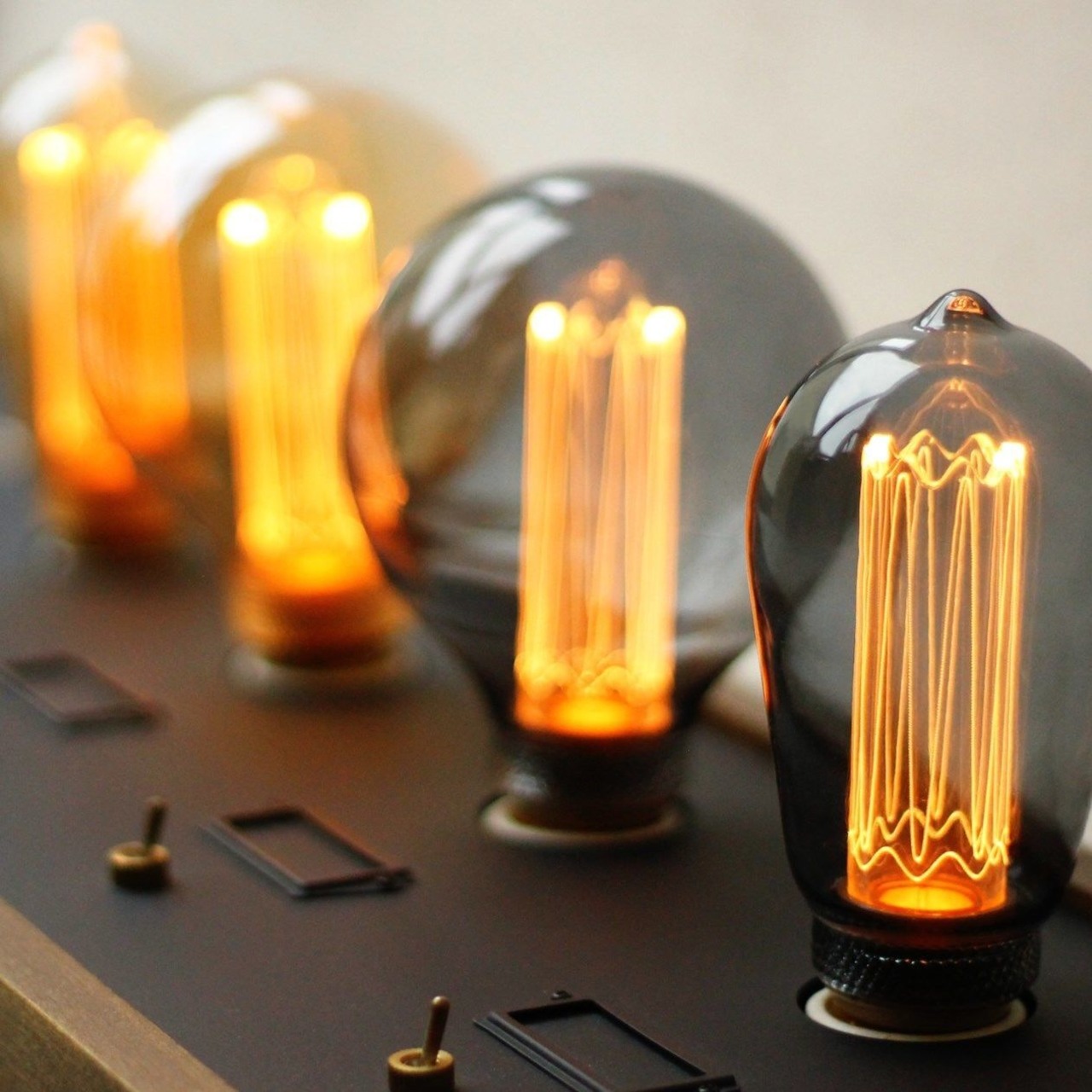NOSTALGIA LED Bulb LONG -GOLD-/調光器対応/照明/LEDライト/電材