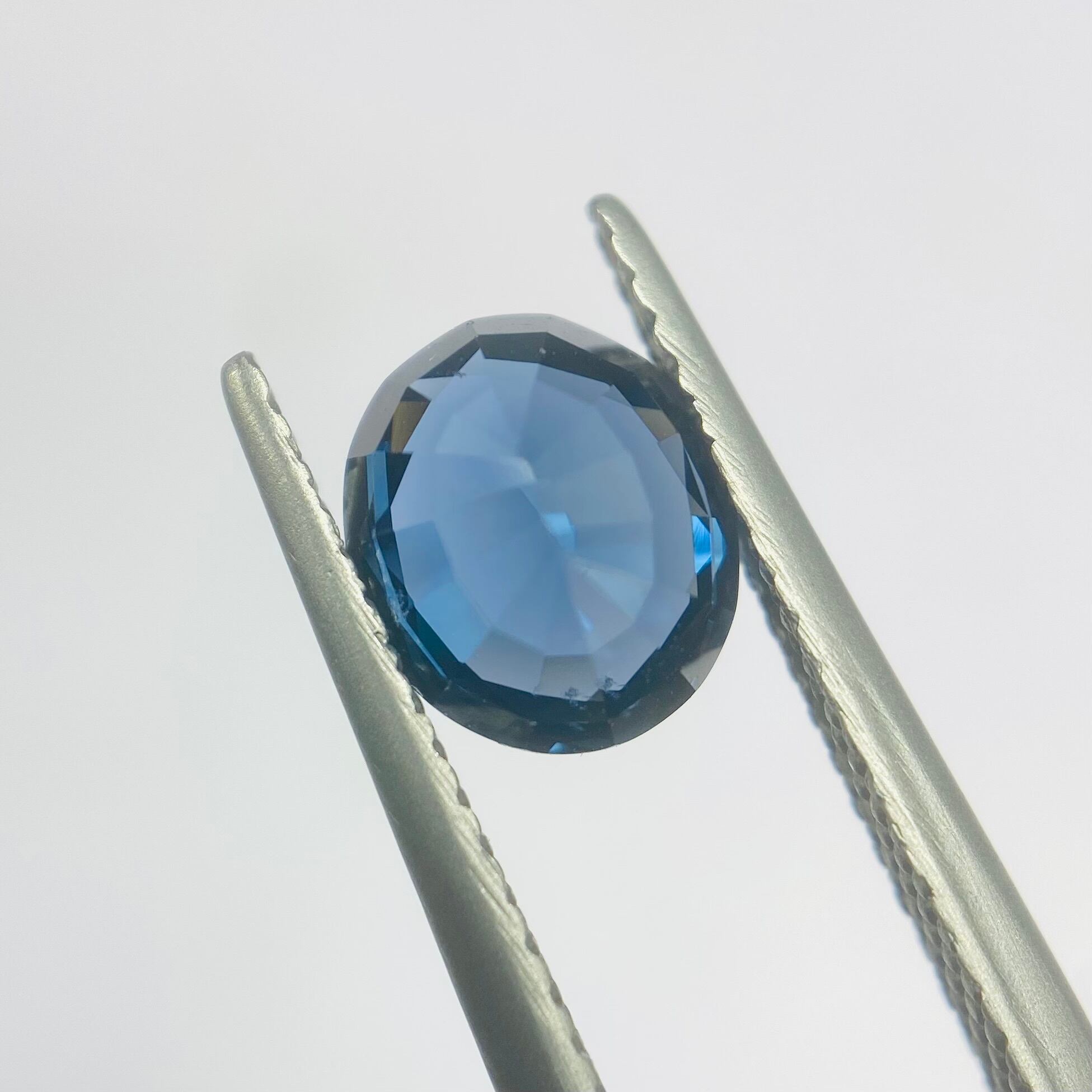 クラシックなブルースピネル