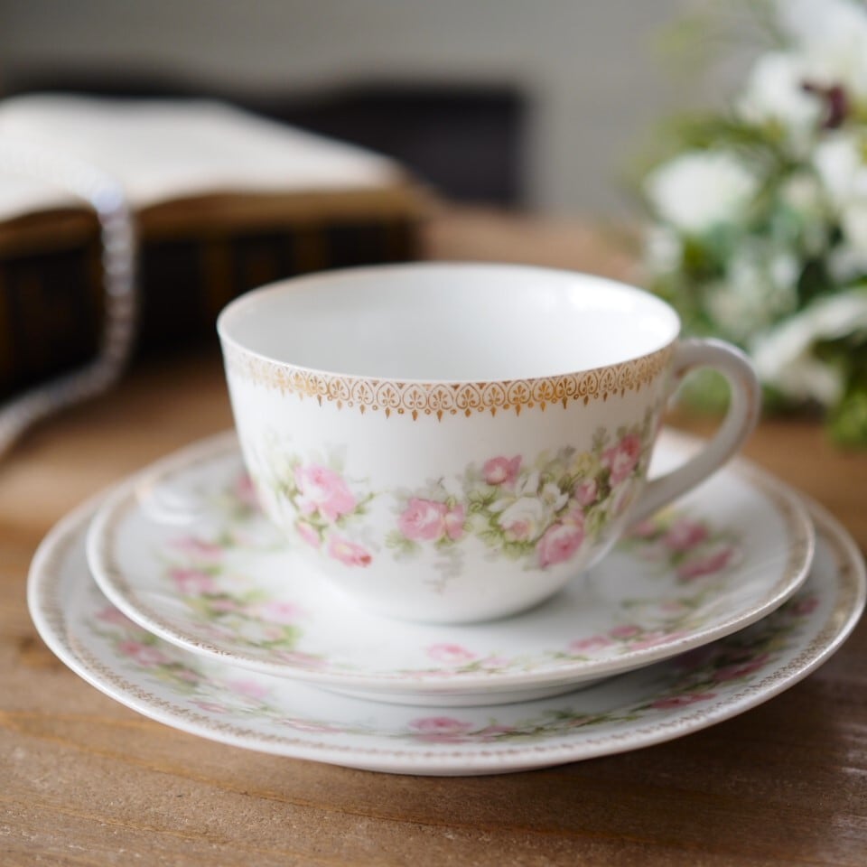 Coalport Summer Daydream｜コールポート フィギュリン Summer