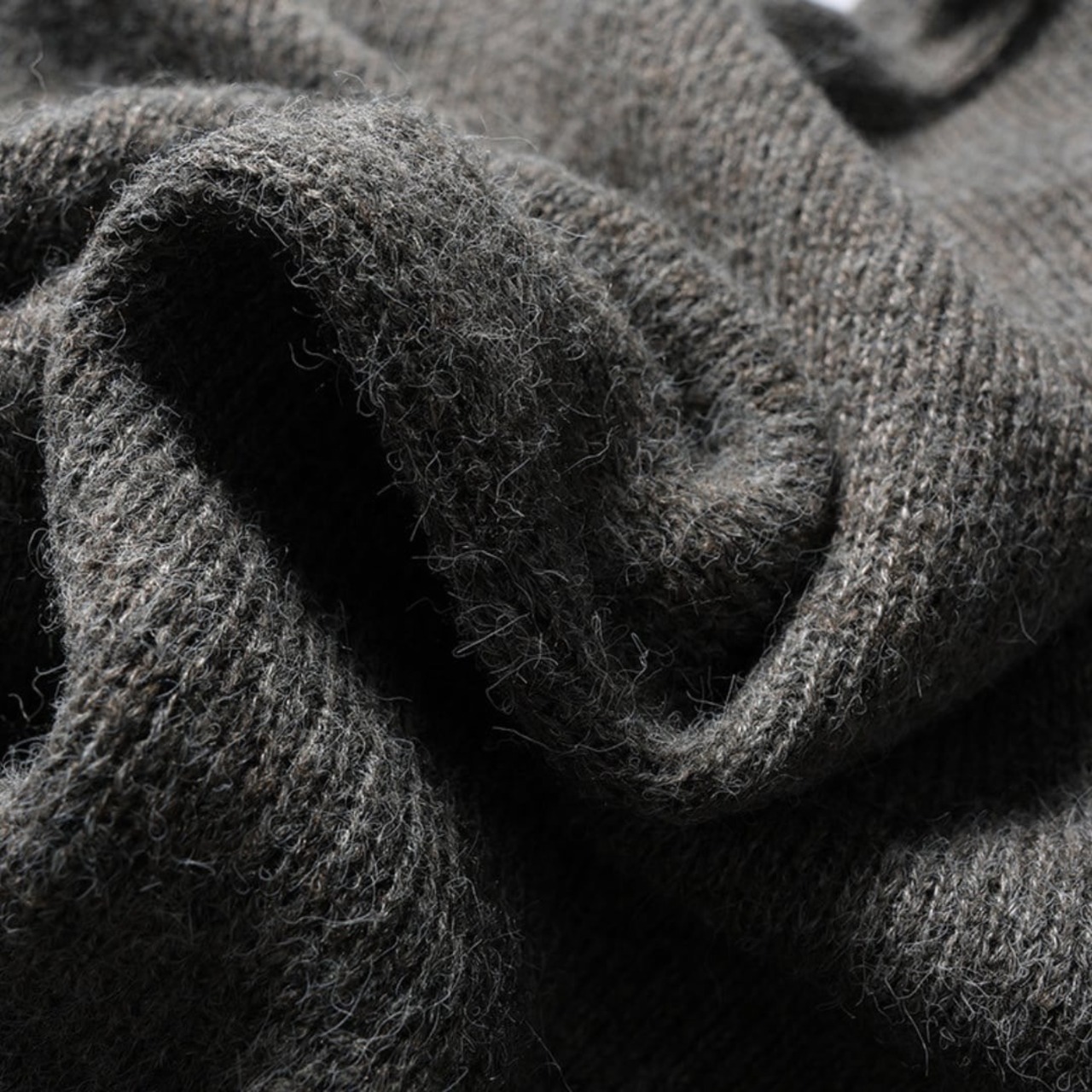 Bicolor v-neck knit cardigan 0405 - 14