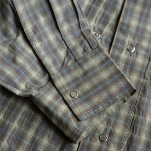 アーバンクラシック・ヤーンダイチェックライトシャツ A2114