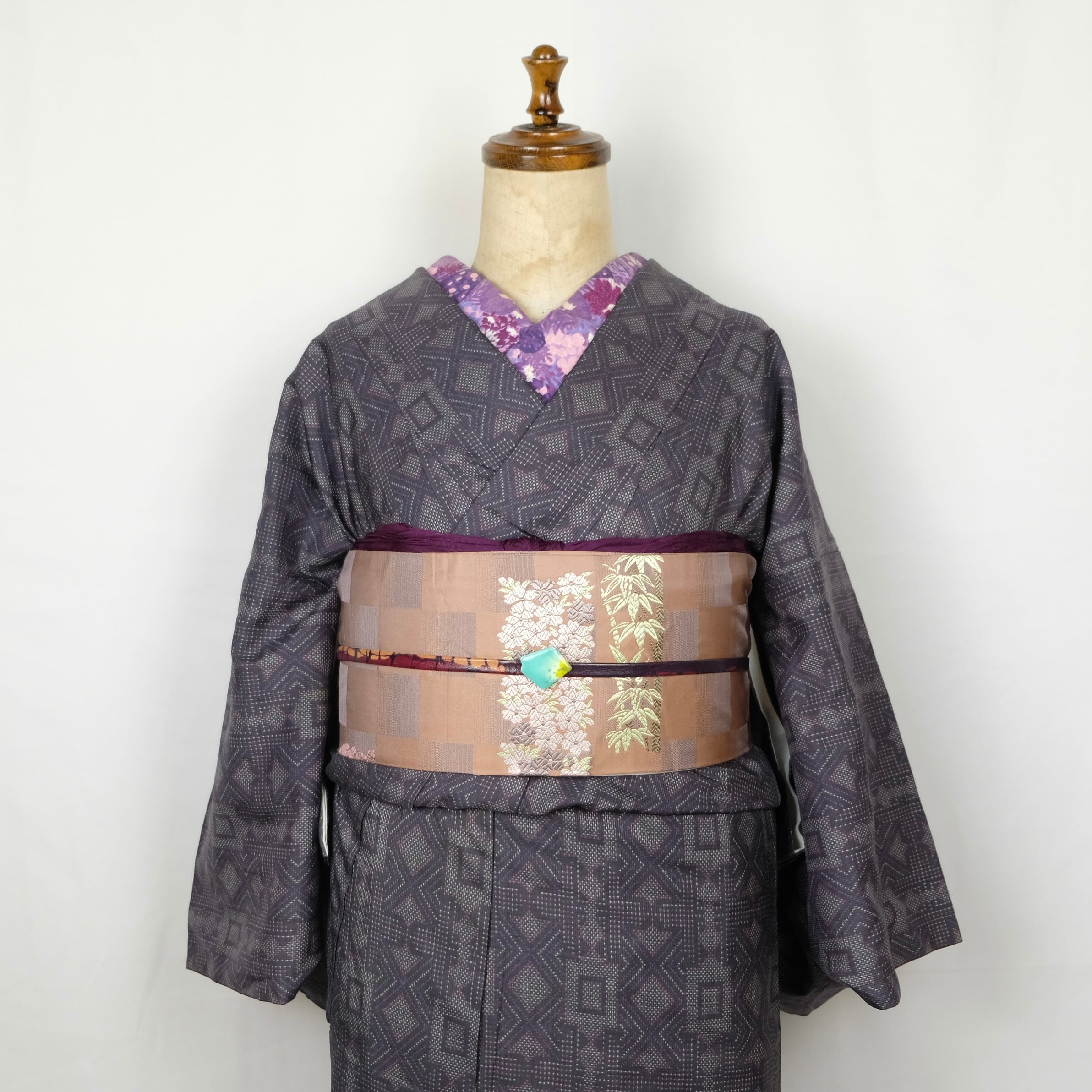 黒地に赤縦じま紬と白地に椿の紬 2着 美品 紬 | kimono Re:和 [online