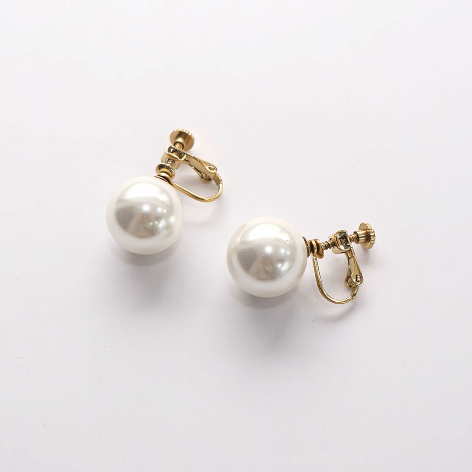 【SELECT】サージカルステンレス/大ぶりパールイヤリング ねじ式 金属アレルギー対応 韓国製