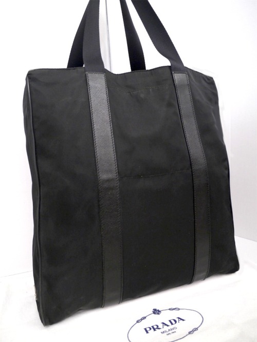 美品16万◆PRADA プラダ ユニセックス ノートPC対応 ビジネス可 ナイロンxサフィアーノ レザー トート バッグ 黒◆ 通勤・通学にも大活躍♪