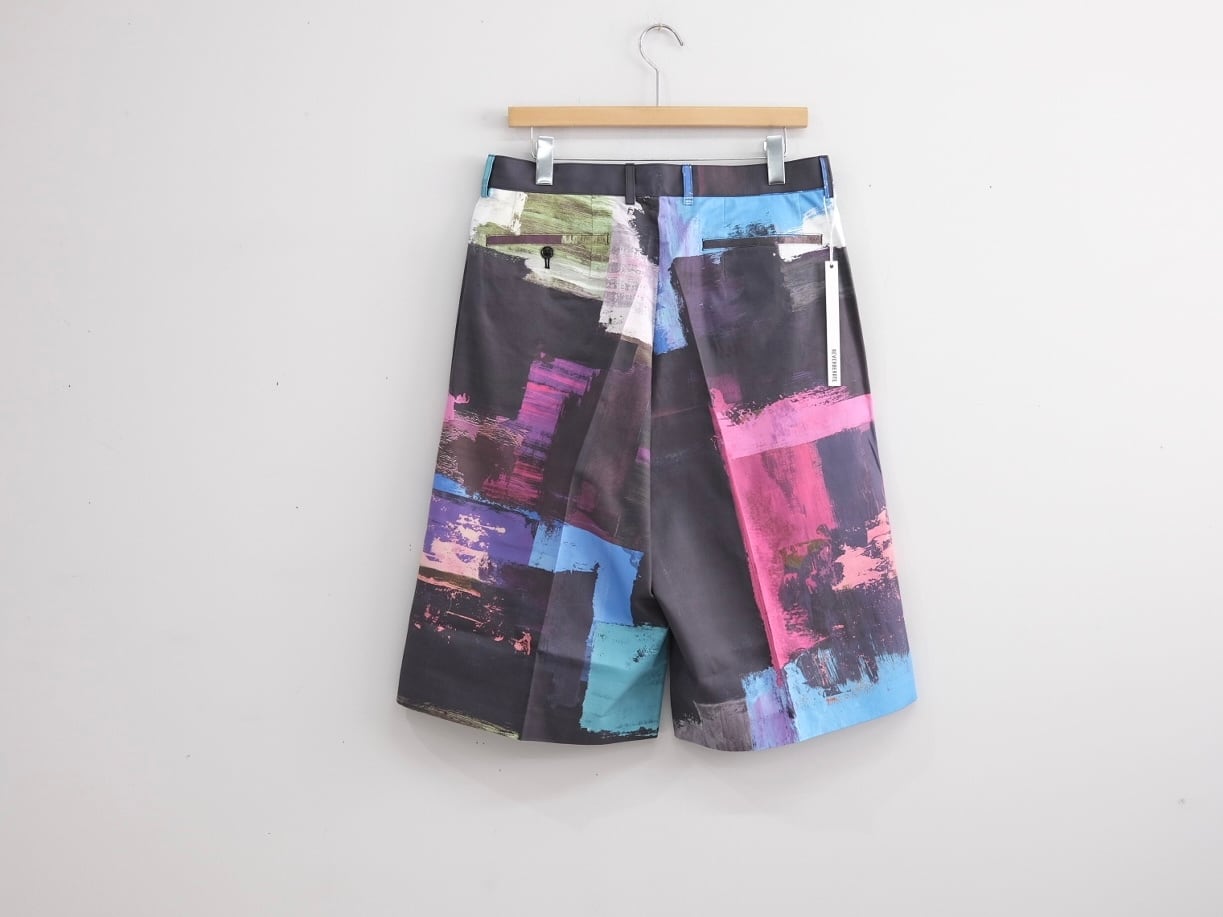 REVERBERATE” TACKED CHINO SHORTS - PATTERN - STANDARD DARK