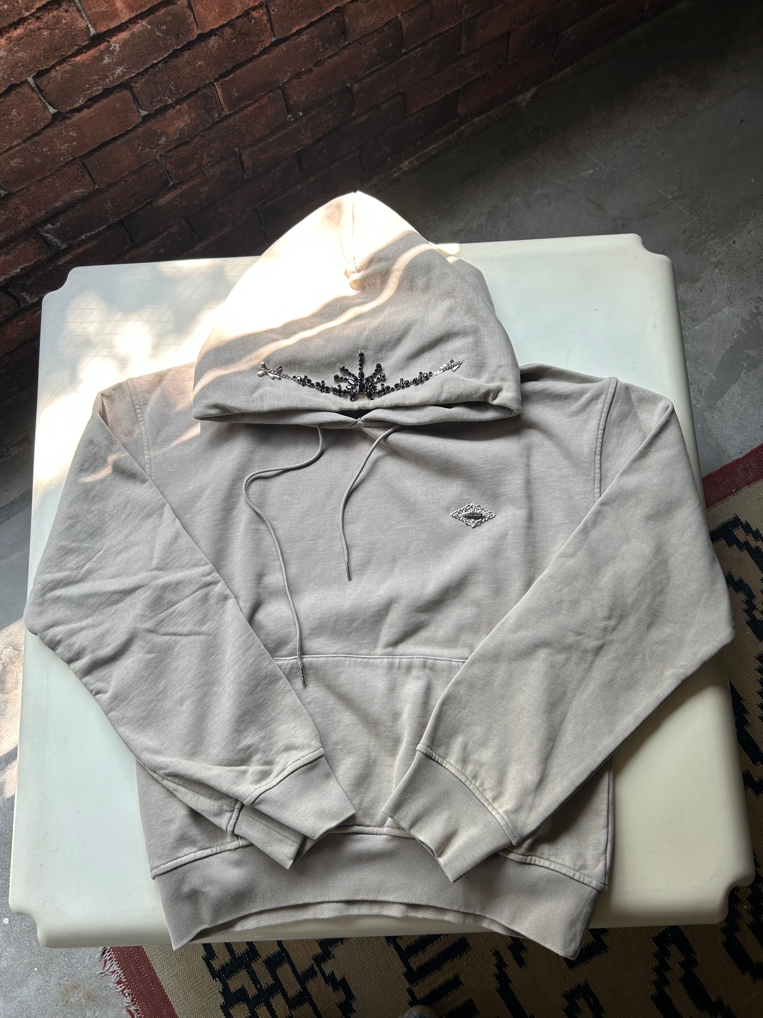 tanakadaisuke bijou tiara hoodie Beige | AAR