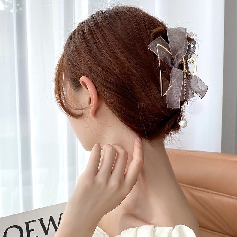 SALE／67%OFF】 ヘアクリップ ヘアアクセサリー リボン ホワイト ガーリー 白 ヘアアレンジ 