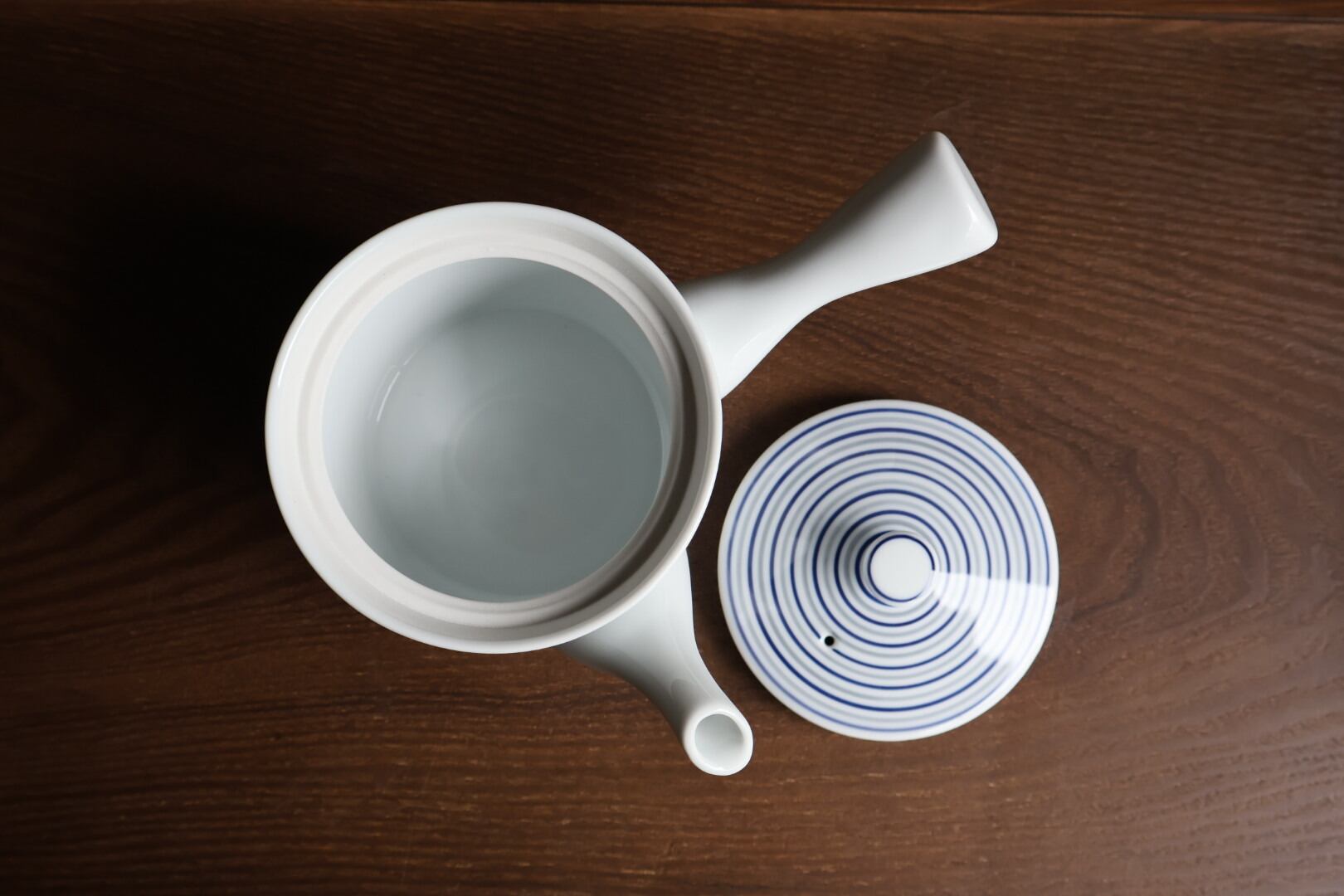 波佐見焼 白磁渦SS中急須 | うつわ通販 土岐陶器店 / ONLINE SHOP