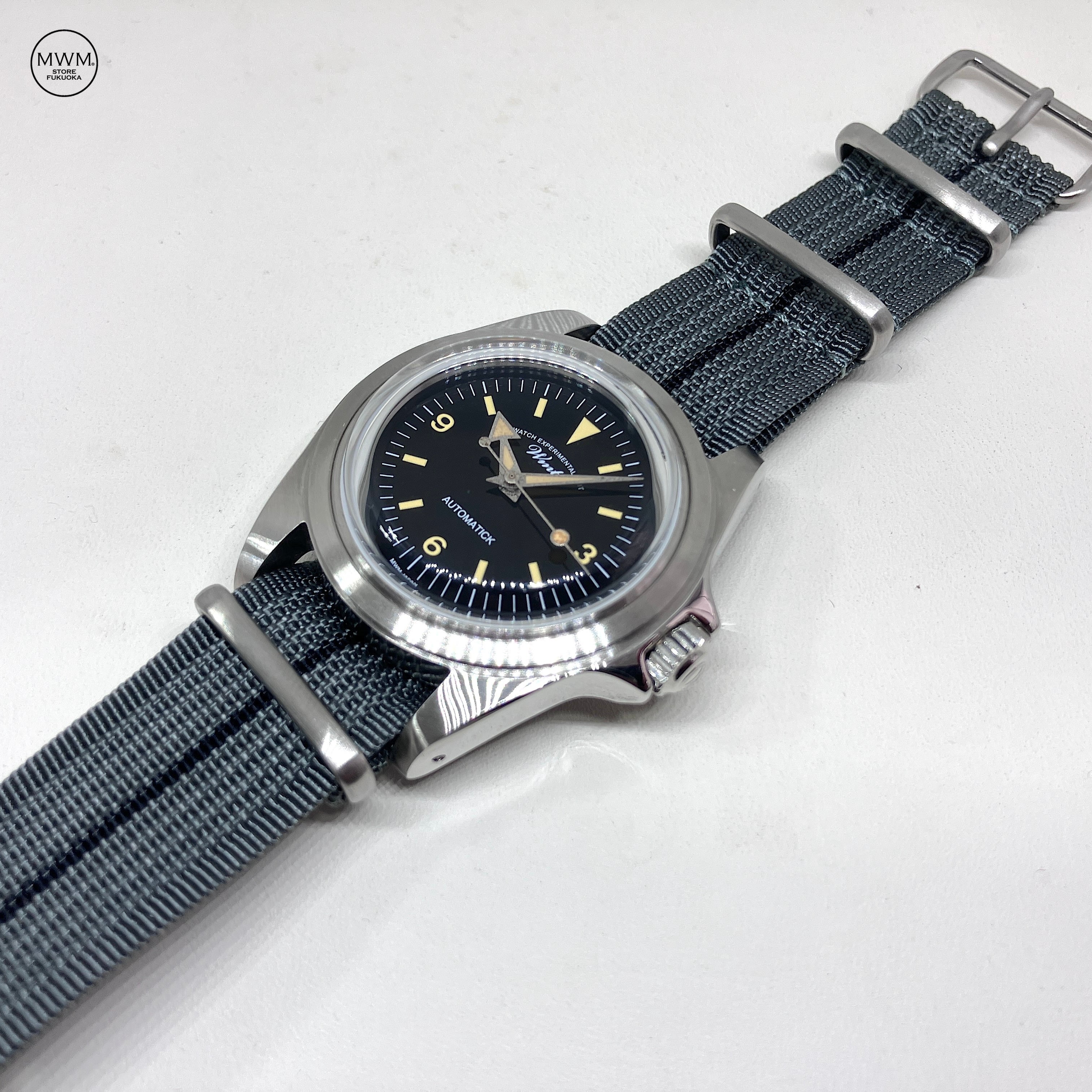 リブラインNATOストラップ Gray & Black 20mm 腕時計ベルト | MWM