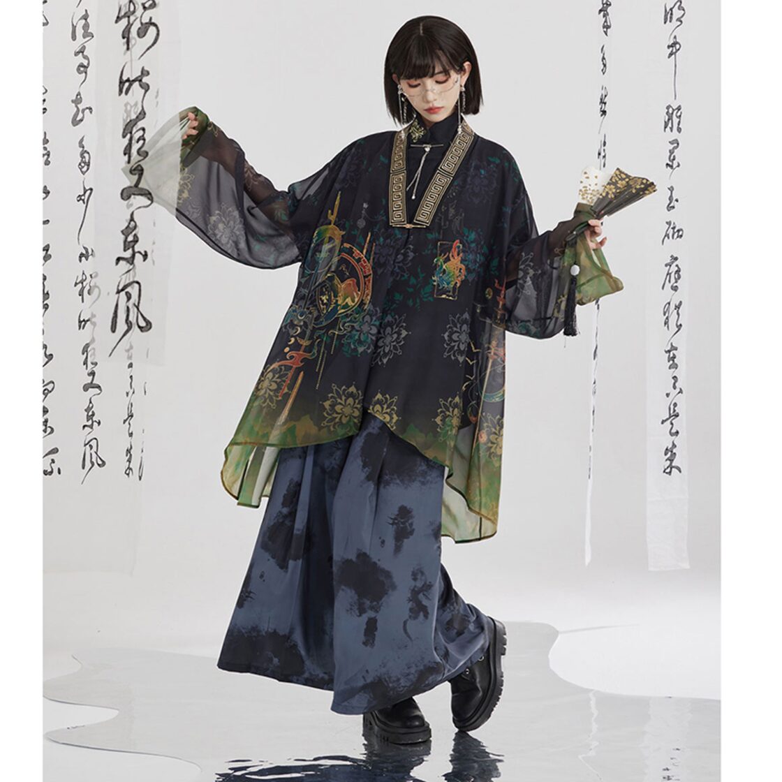 卿棠---青銅雀羽シリーズ】☆チャイナ風アウター☆ 法被 薄い Vネック 