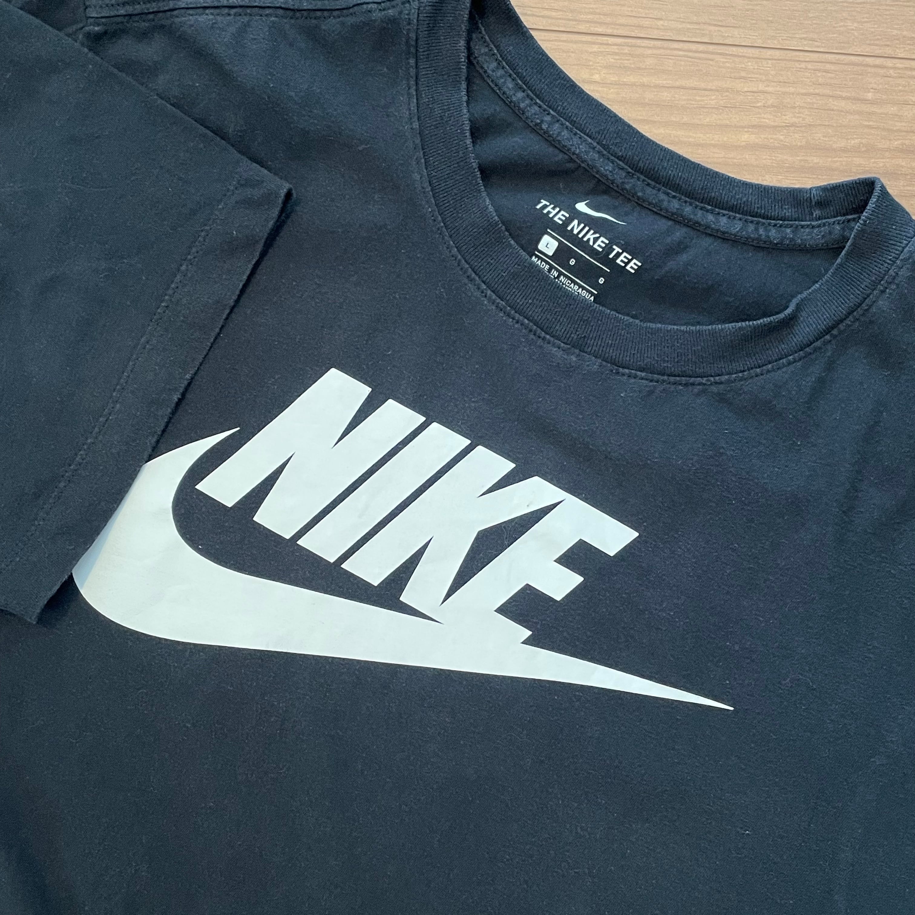 【刺繍ロゴ】NIKE ナイキ Tシャツ　ワンポイント　黒　L 定番