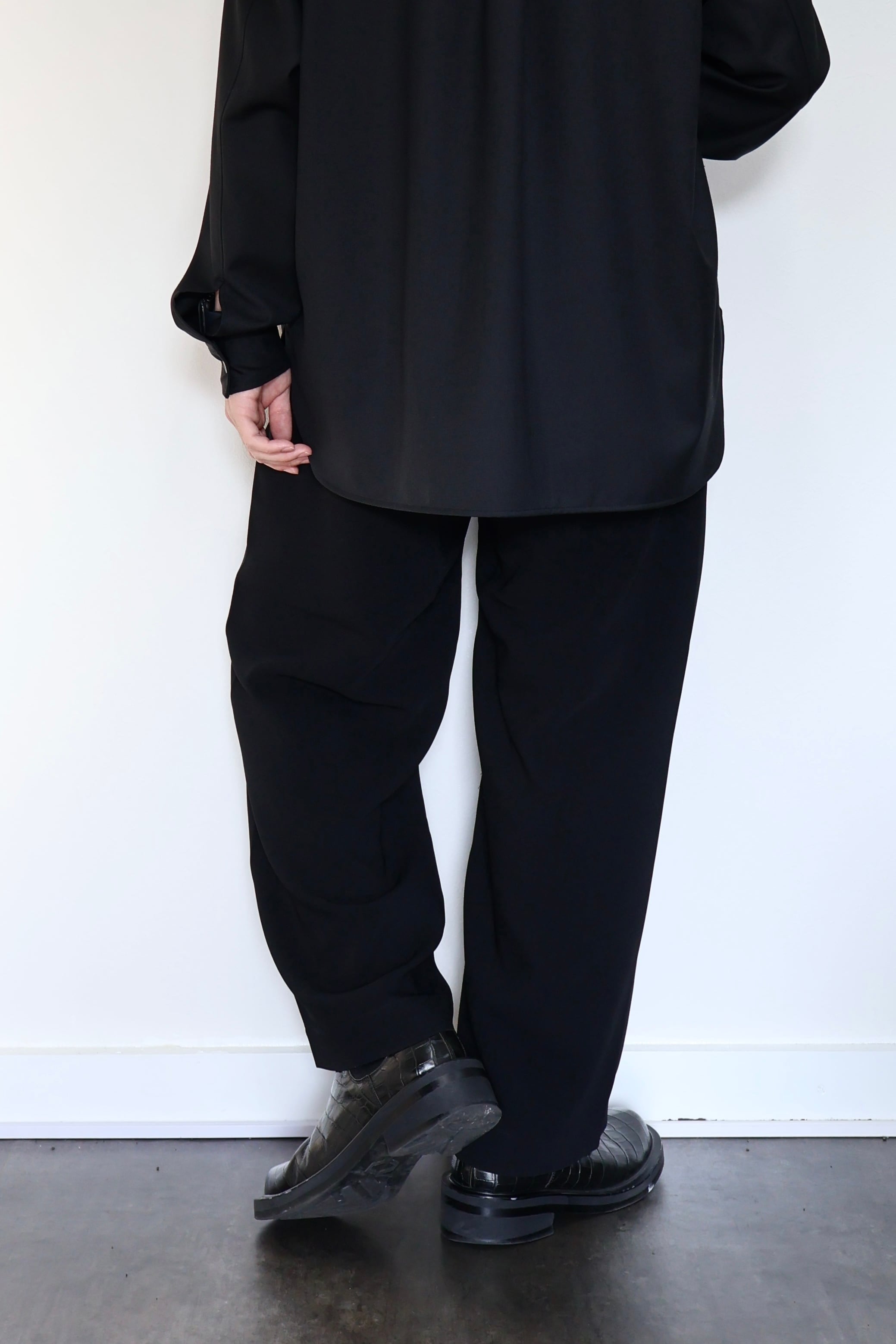 ROTOL Fluid Relaxed Trousers -BLACK- | OoaLL