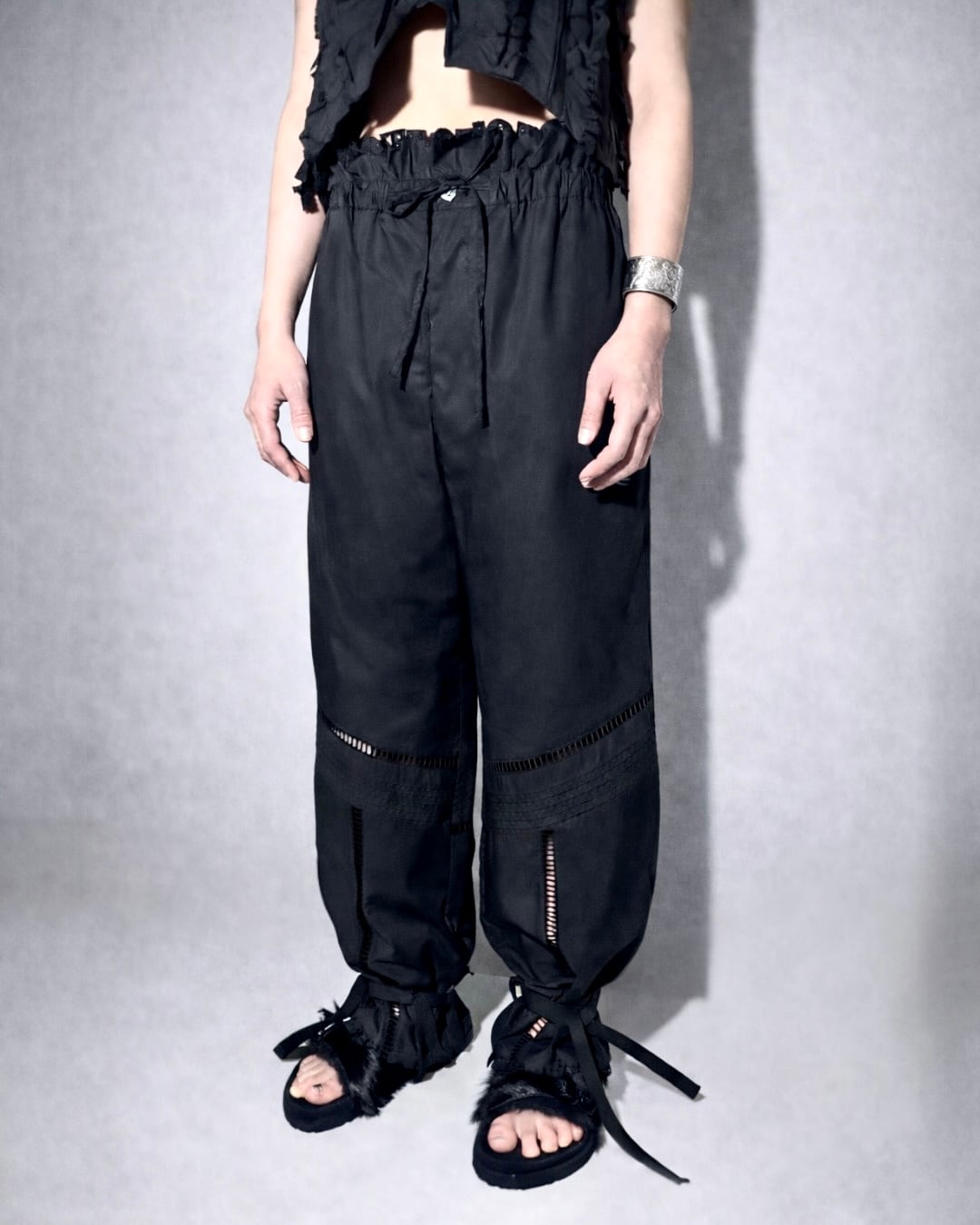 JUN MIKAMI  [CUT RUFFLE PANTS]
