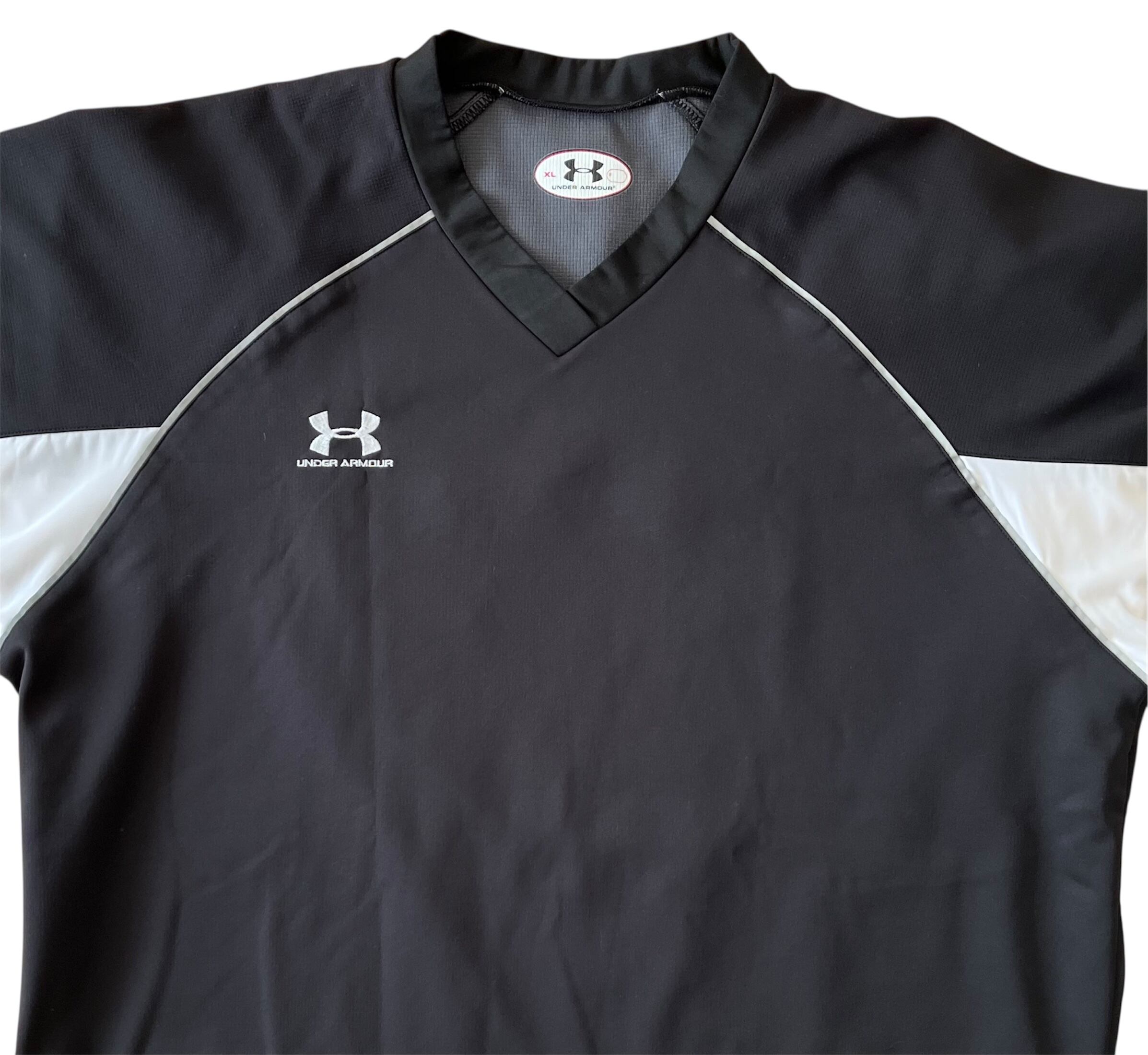 良品アンダーアーマー 半袖ピステ Tシャツ 厚手 XL 黒 メンズ でか