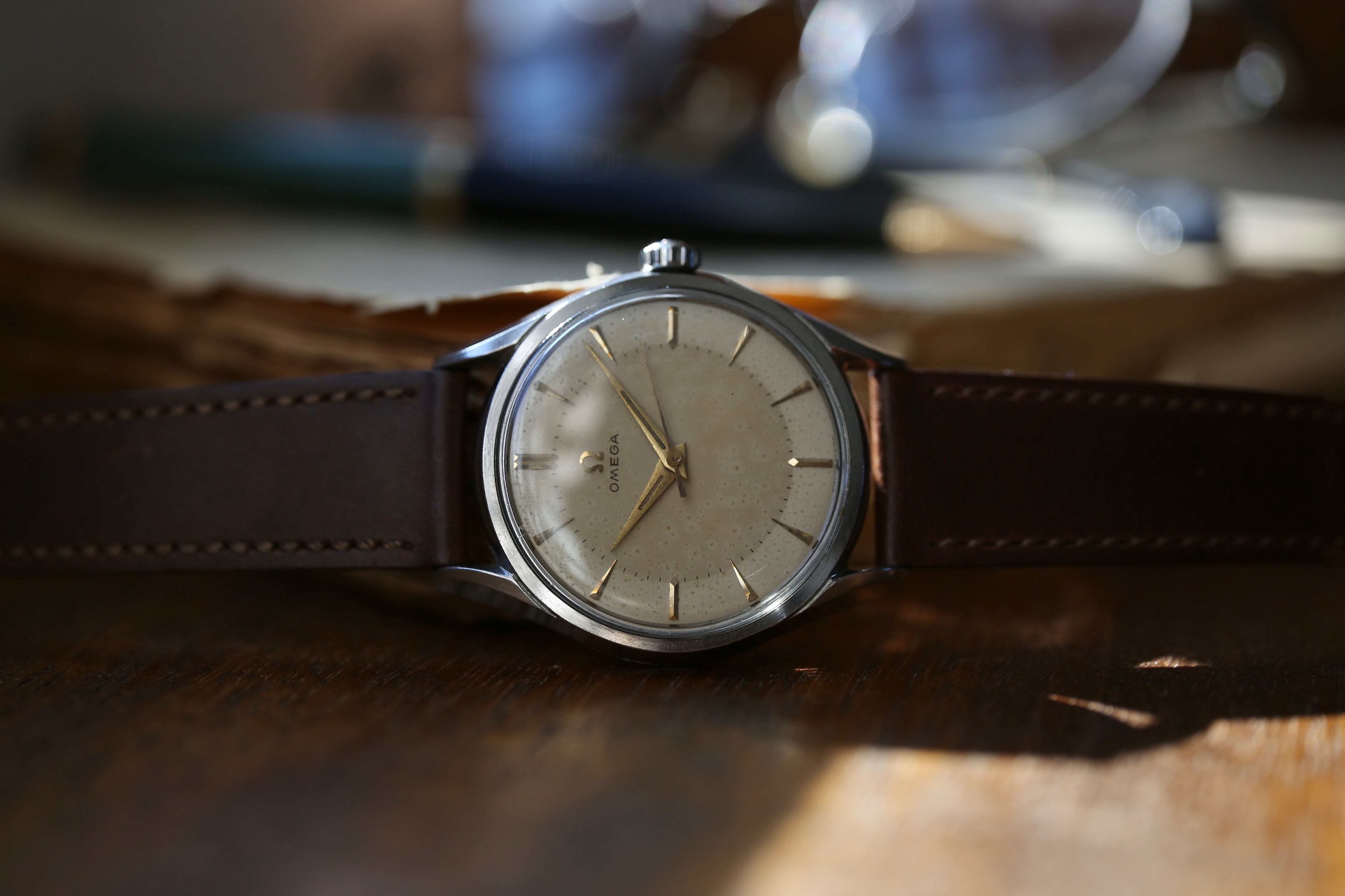 OMEGA】1955年製 30mmキャリバー 楔インデックス 2トーンダイヤル