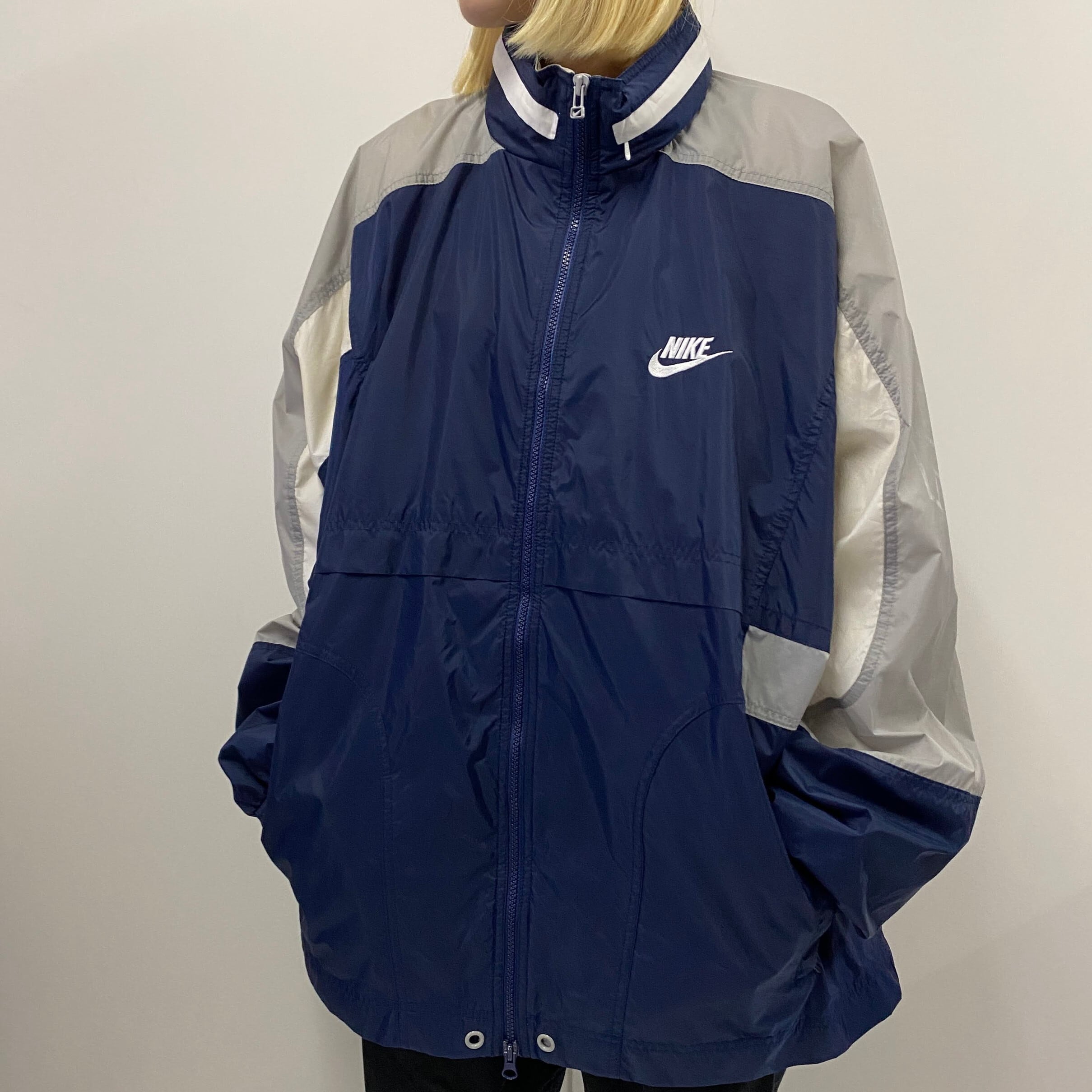 【銀タグ】90s NIKE ナイロンジャケット フード収納