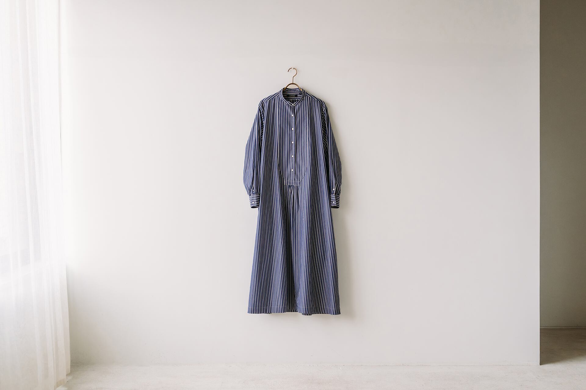 HAND ROOM WOMENS」クラシックフロント ストライプワンピース
