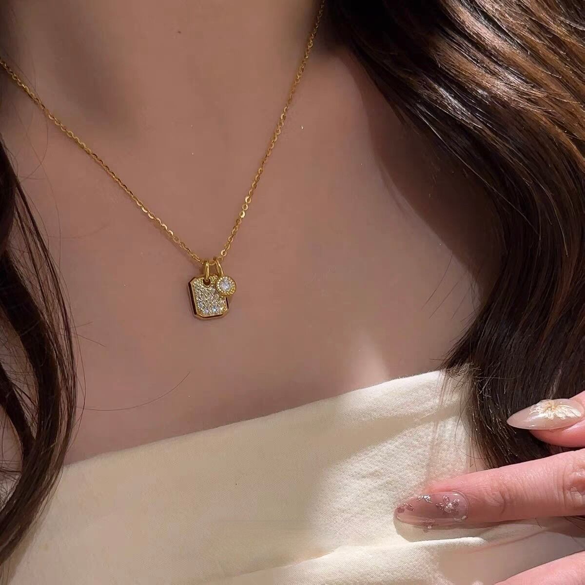 デュアルチャーム・ラグジュアリーネックレス（ゴールド・シルバー