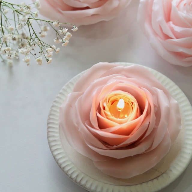 くすみピンクの薔薇キャンドル　Beeswax candle