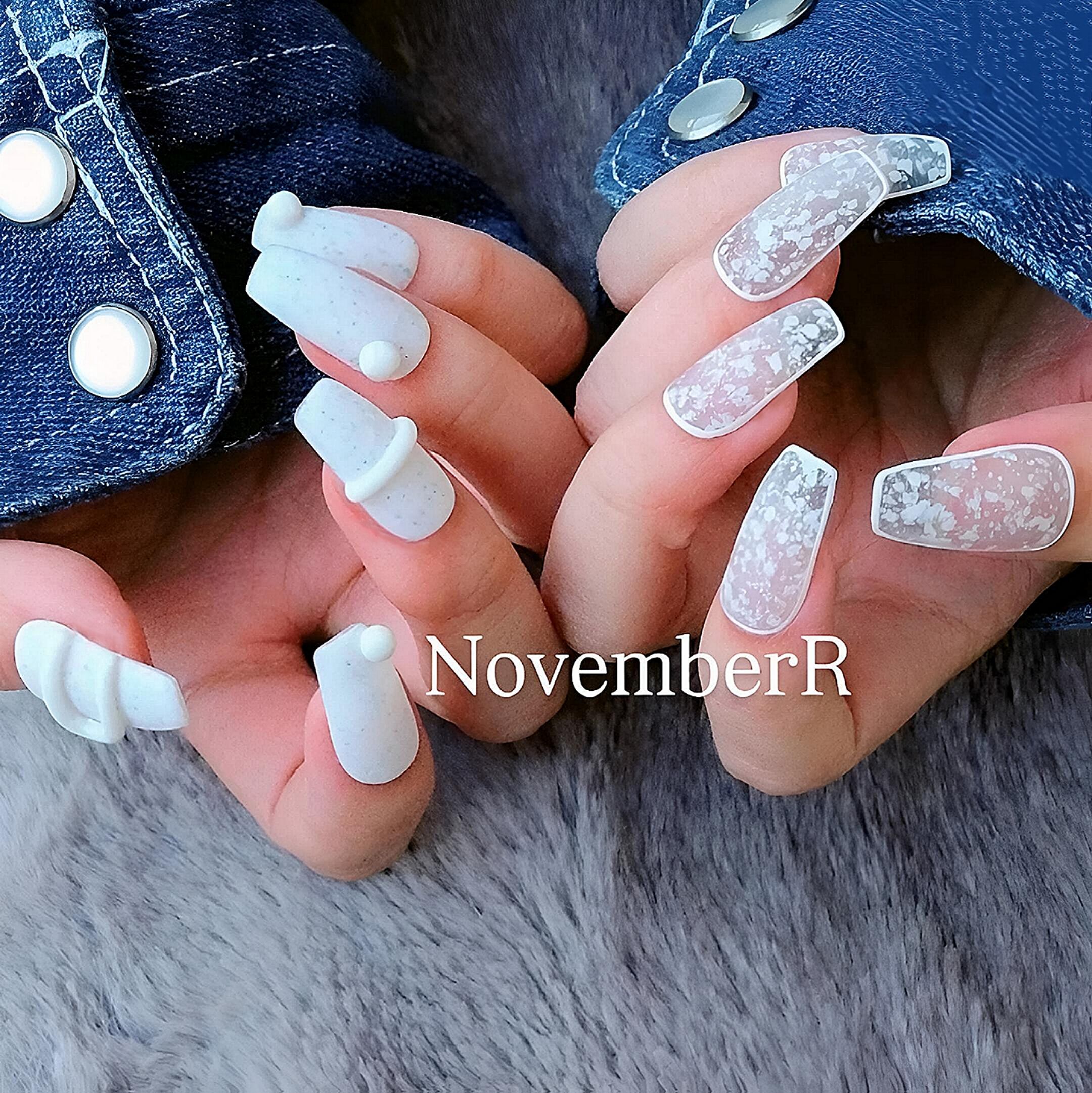 LA711☆ホワイトアシメネイルチップ | NovemberR 〰️ネイルチップ販売〰️