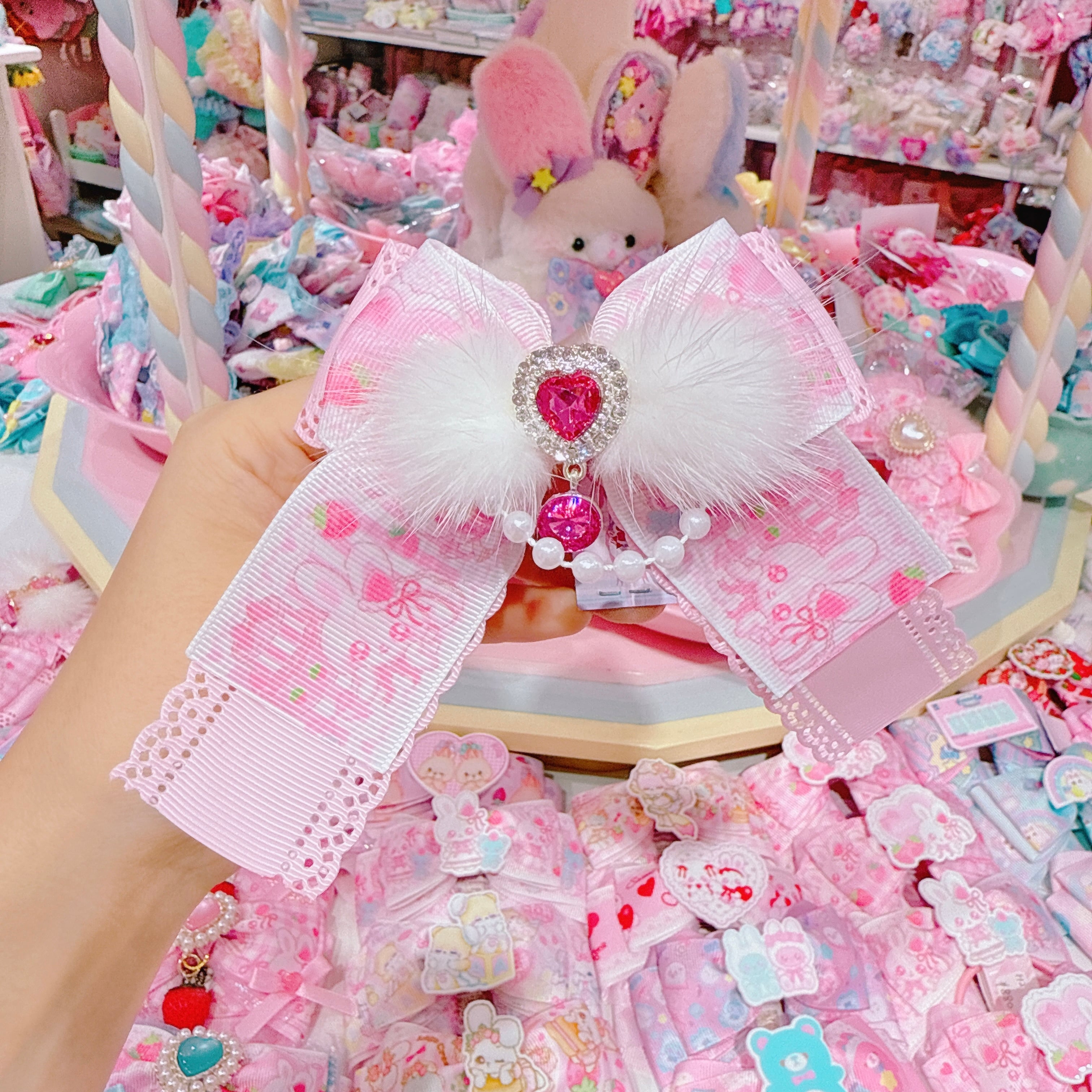 【F7】62-124ファーヘアクリップ