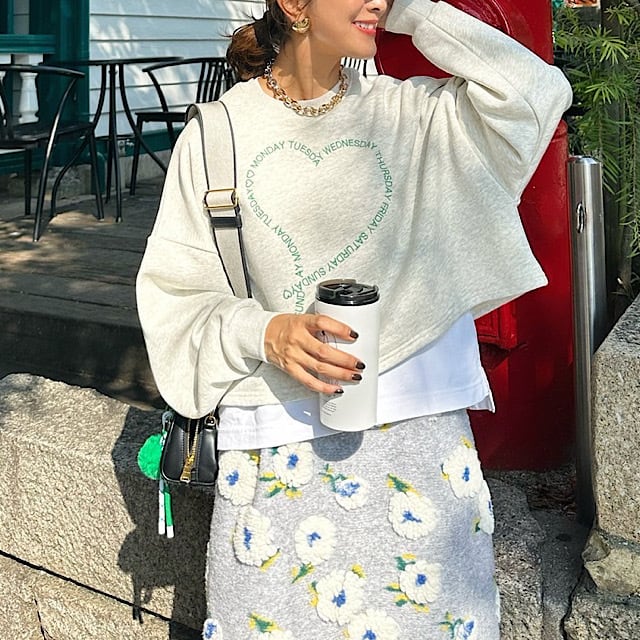 ハートデザインスウェットプルオーバー(オフ×グリーン) 